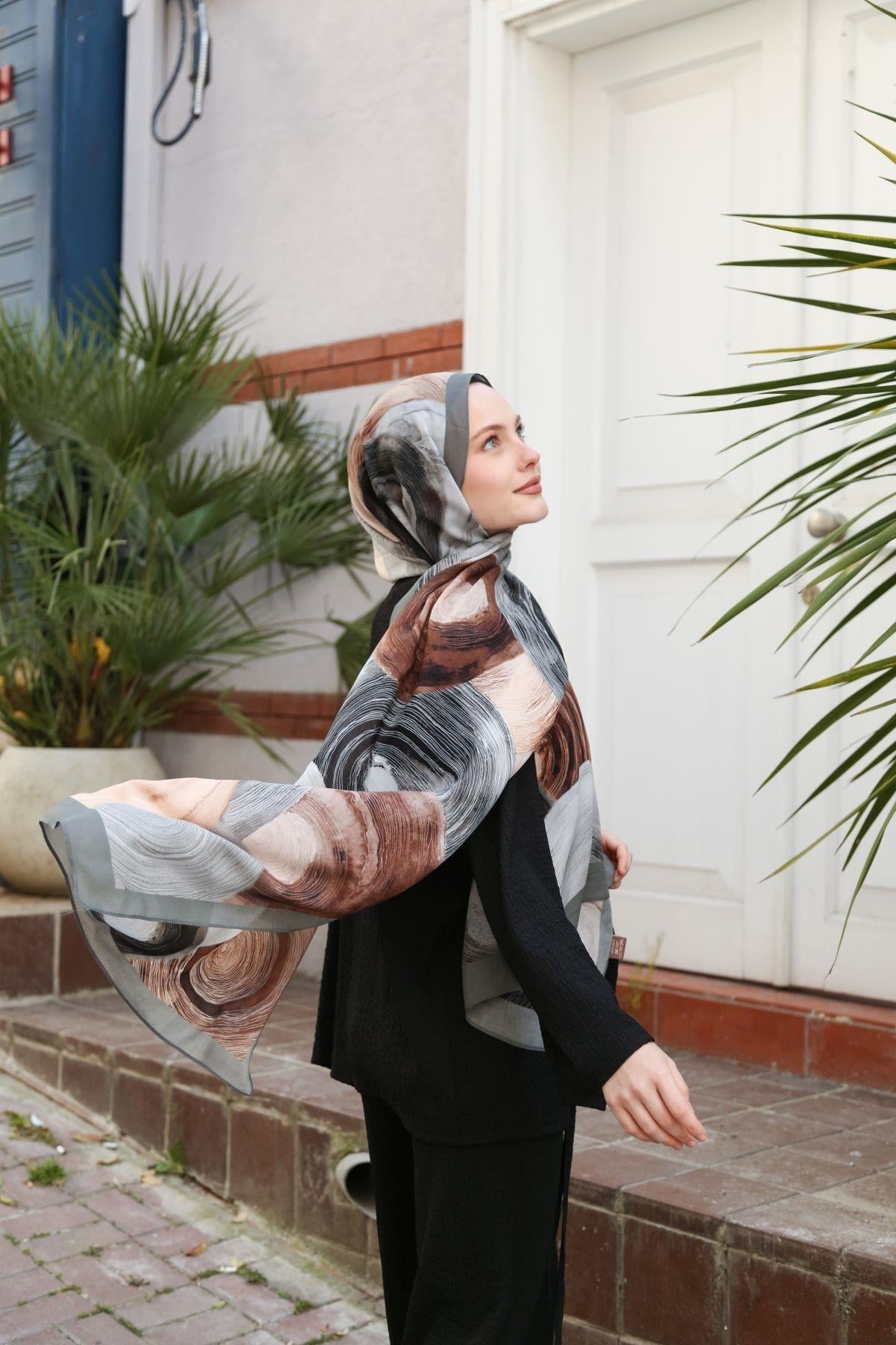 Petra Desen Şal