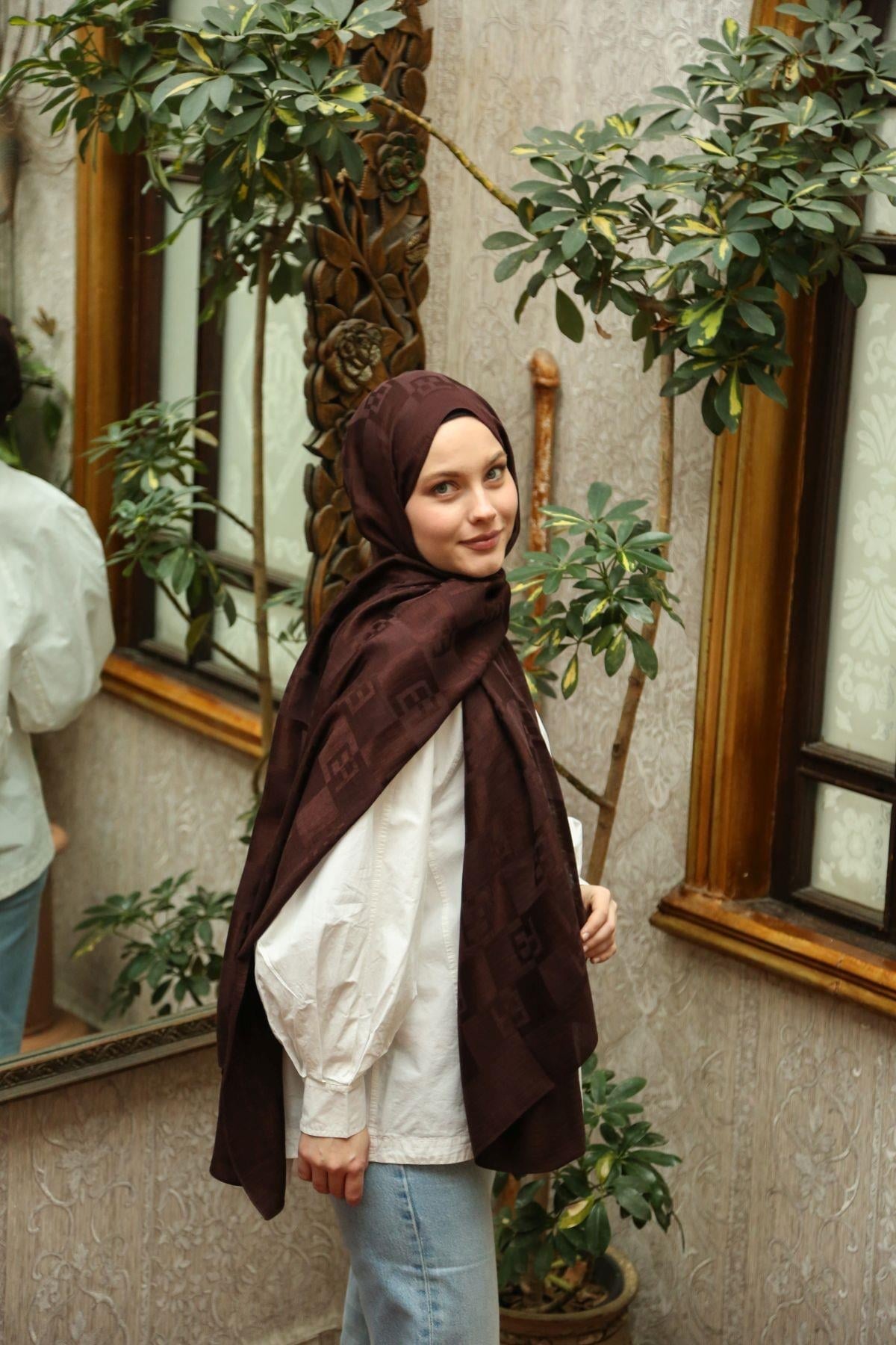 Talia Şal