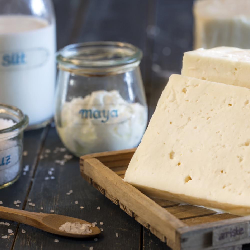 Tam Yağlı İzmir Tulum Peyniri 300 gr (Koyun Sütü Ağırlıklı) – Olgunlaştırılmış