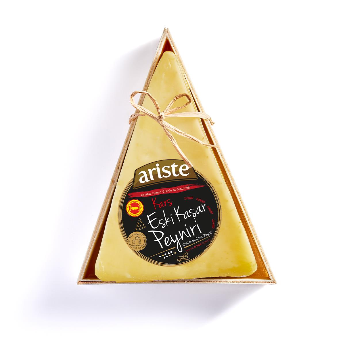 Ahşap Hediyelik Kutulu Kars Eski Kaşar Peyniri 250 gr – Tam Yağlı, Olgunlaştırılmış