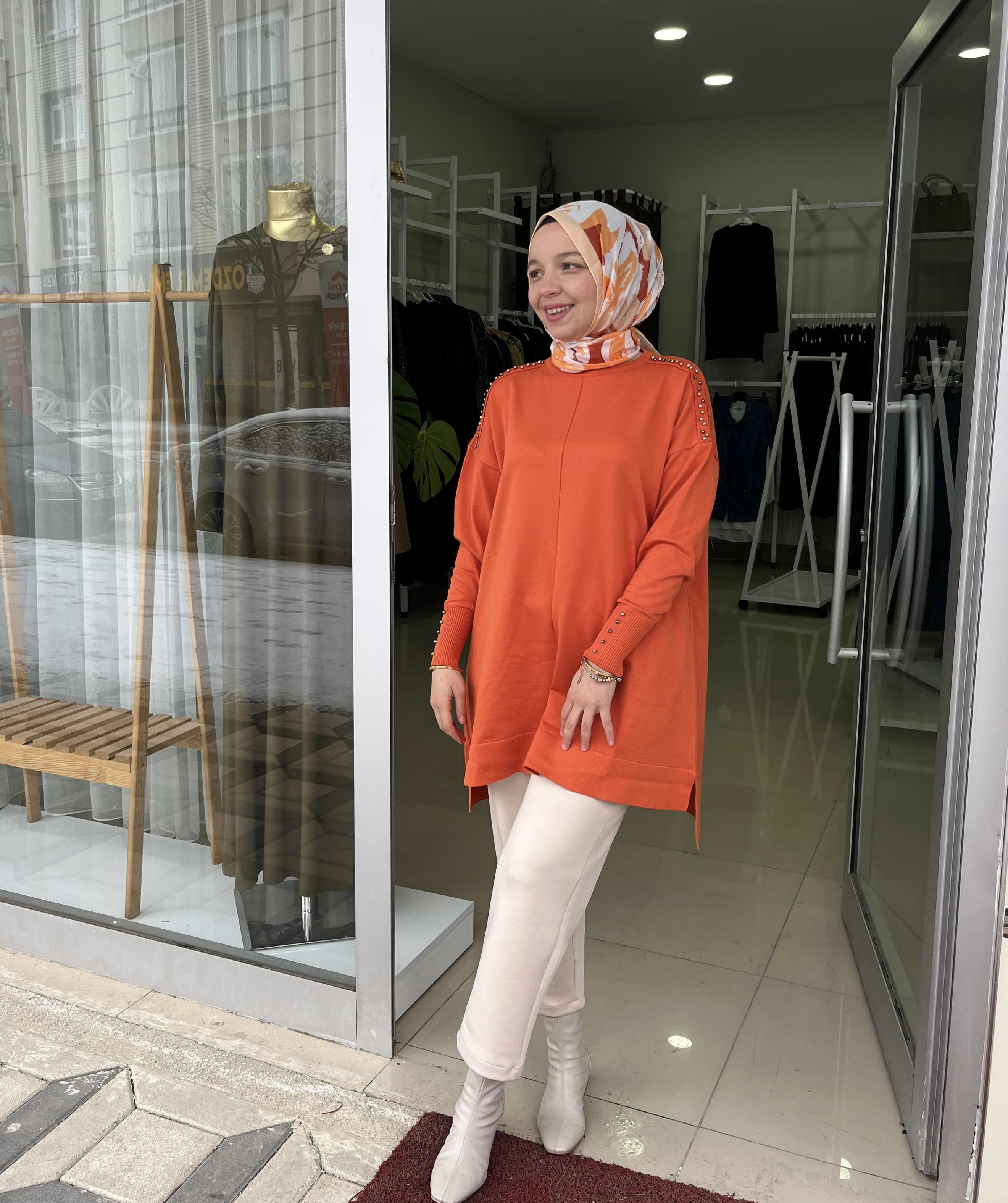 Boncuk detaylı merserize tunik turuncu