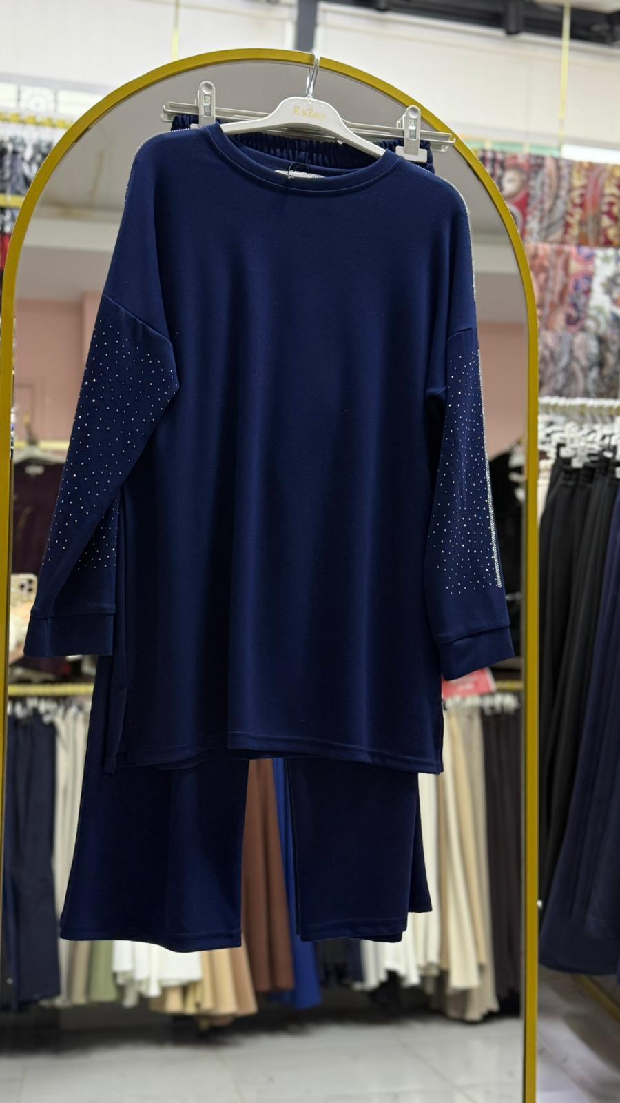 TAŞLI TAKIM LACİVERT