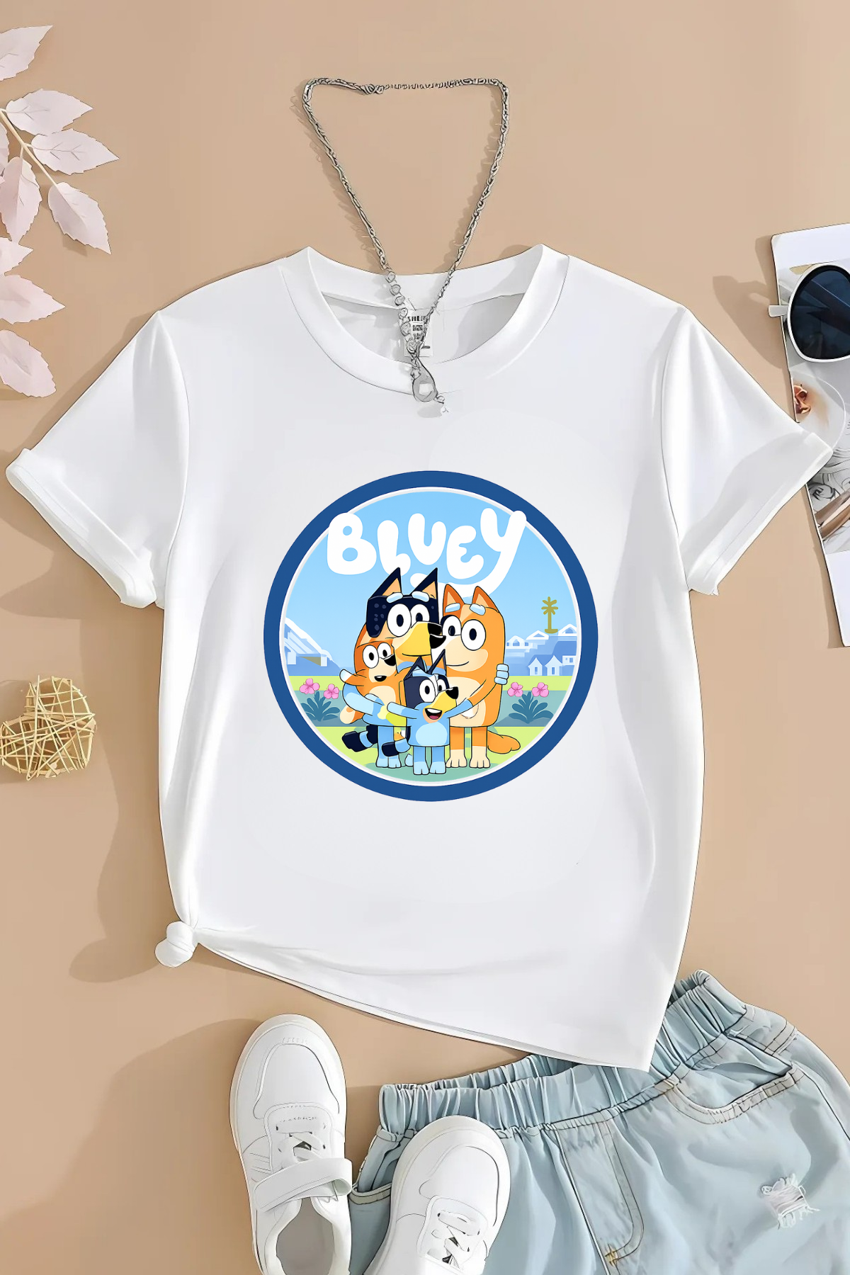 Bluey AileYuvarlak Baskılı Beyaz Unisex Tişört