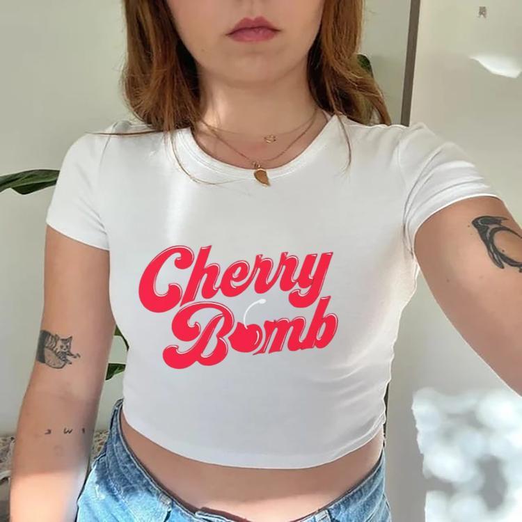 Cherry Bomb Baskılı Beyaz Crop 