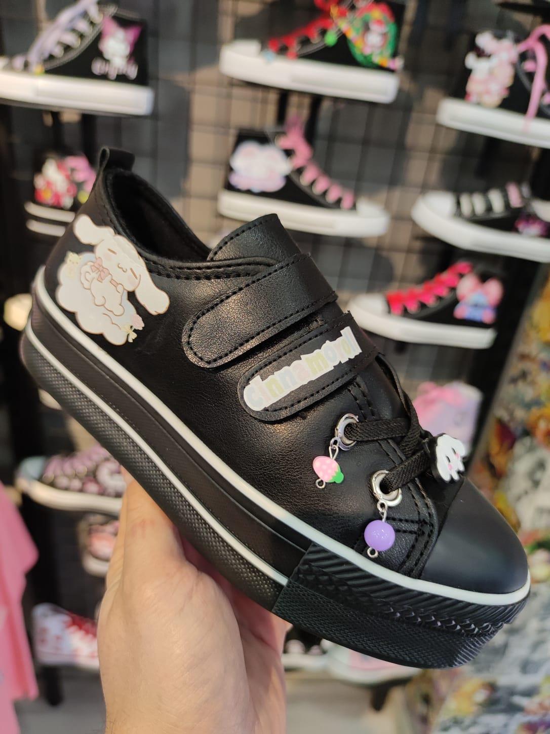 Cinnamoroll Baskılı Siyah Çırtlı Süslemeli  Deri Spor Ayakkabı Sneaker