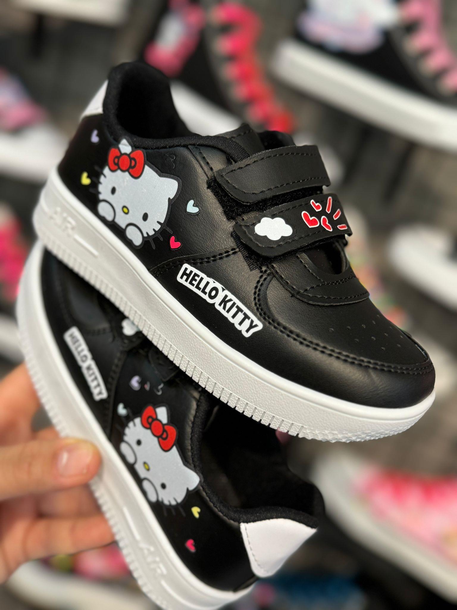 Hellokitty Baskılı Siyah Çırtlı Kız Çocuk Ayakkabı 