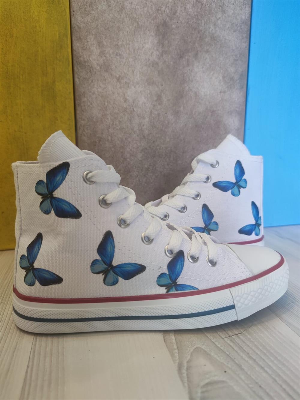 Kelebek Baskılı Beyaz Boğazlı Spor Ayakkabı Sneaker
