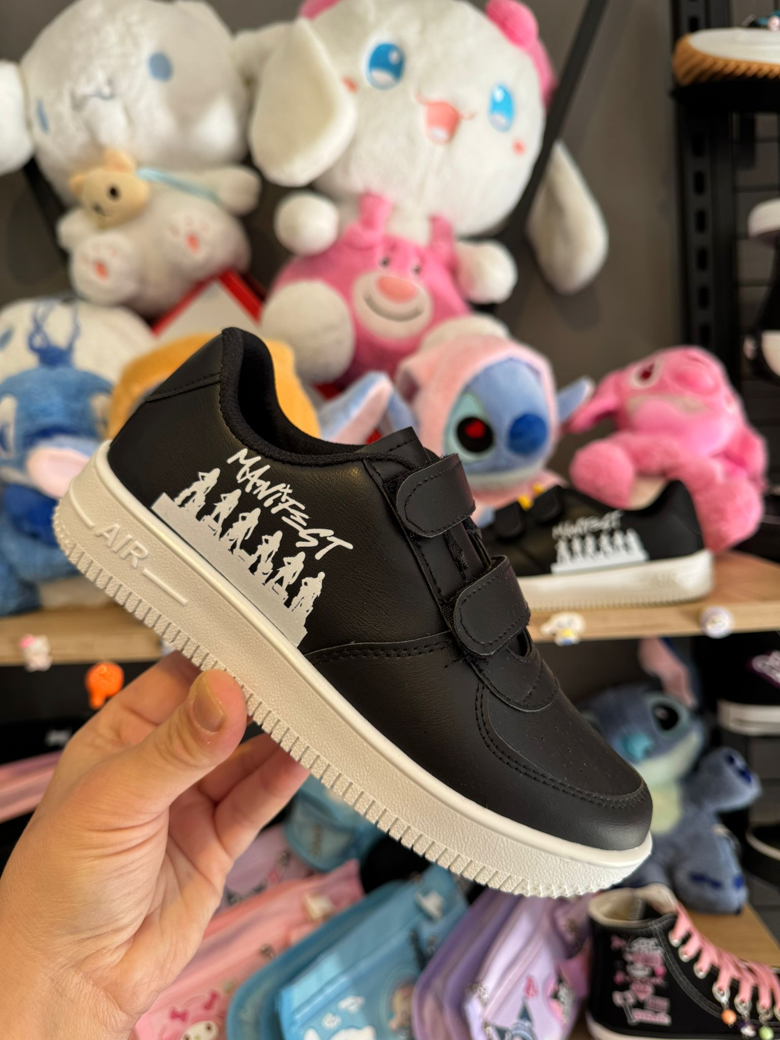 Manifest Baskılı Siyah Çırtlı Spor Ayakkabı Sneaker 
