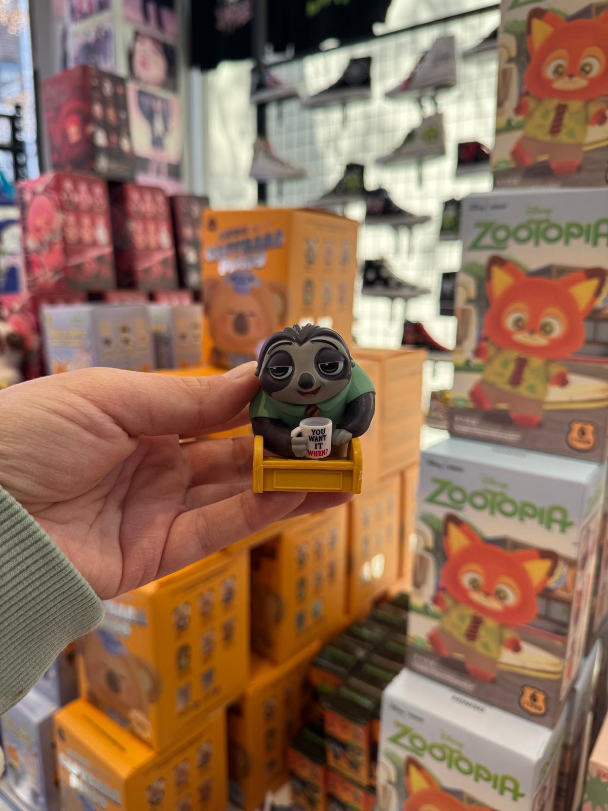 Zootopia 2 Mini Figür Tembel Hayvan