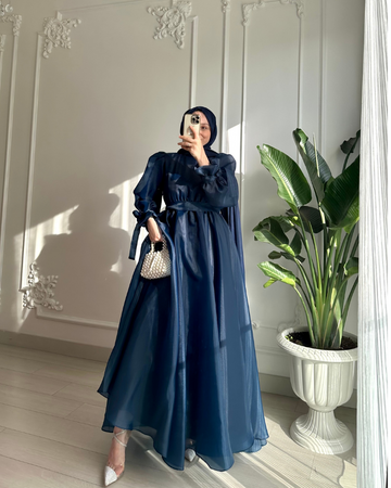 KAROLİN LACİVERT