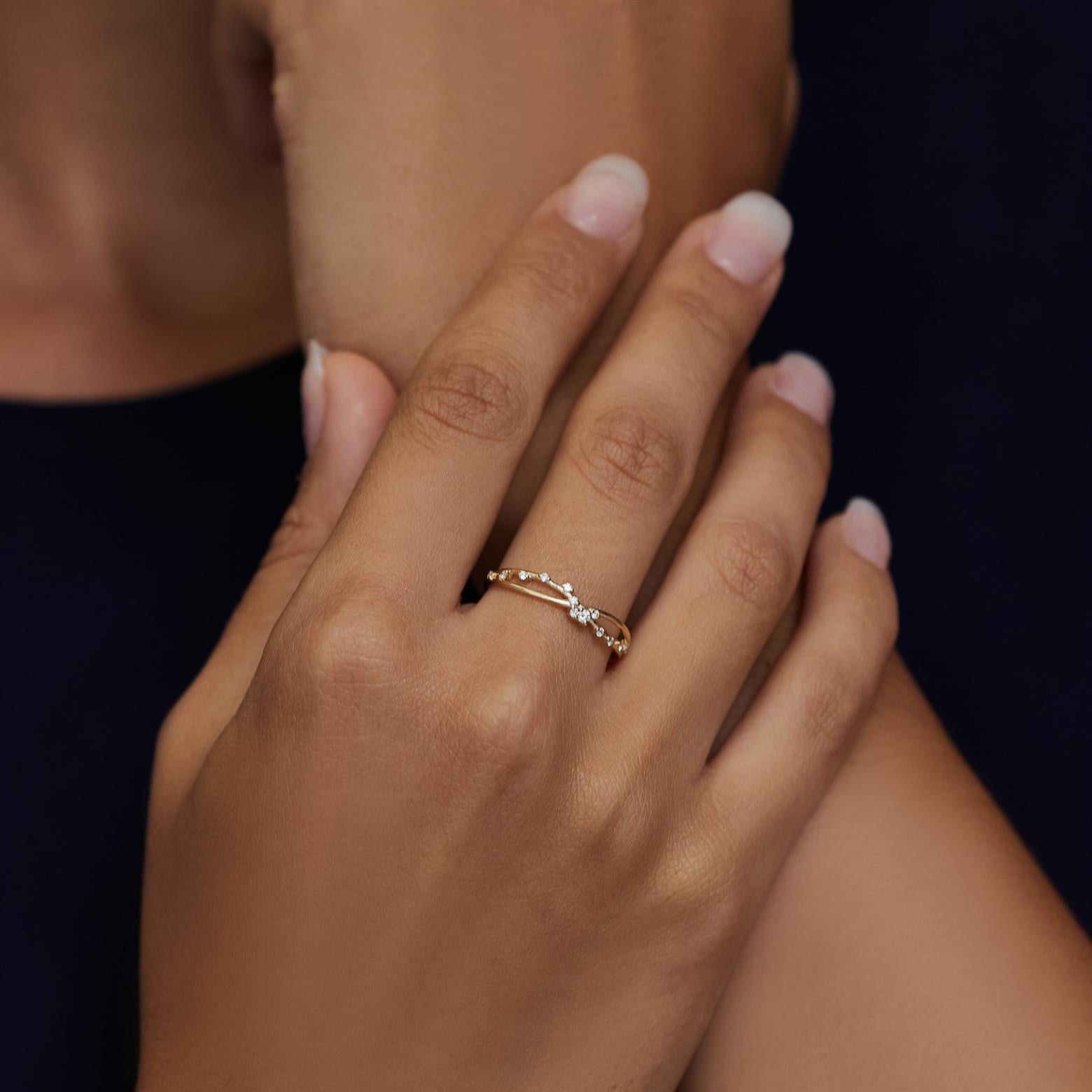 Dainty Swarovski Yüzük