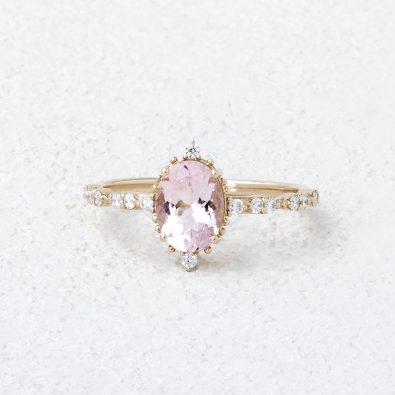Pink Queen Morganite Pırlanta Tektaş Yüzük