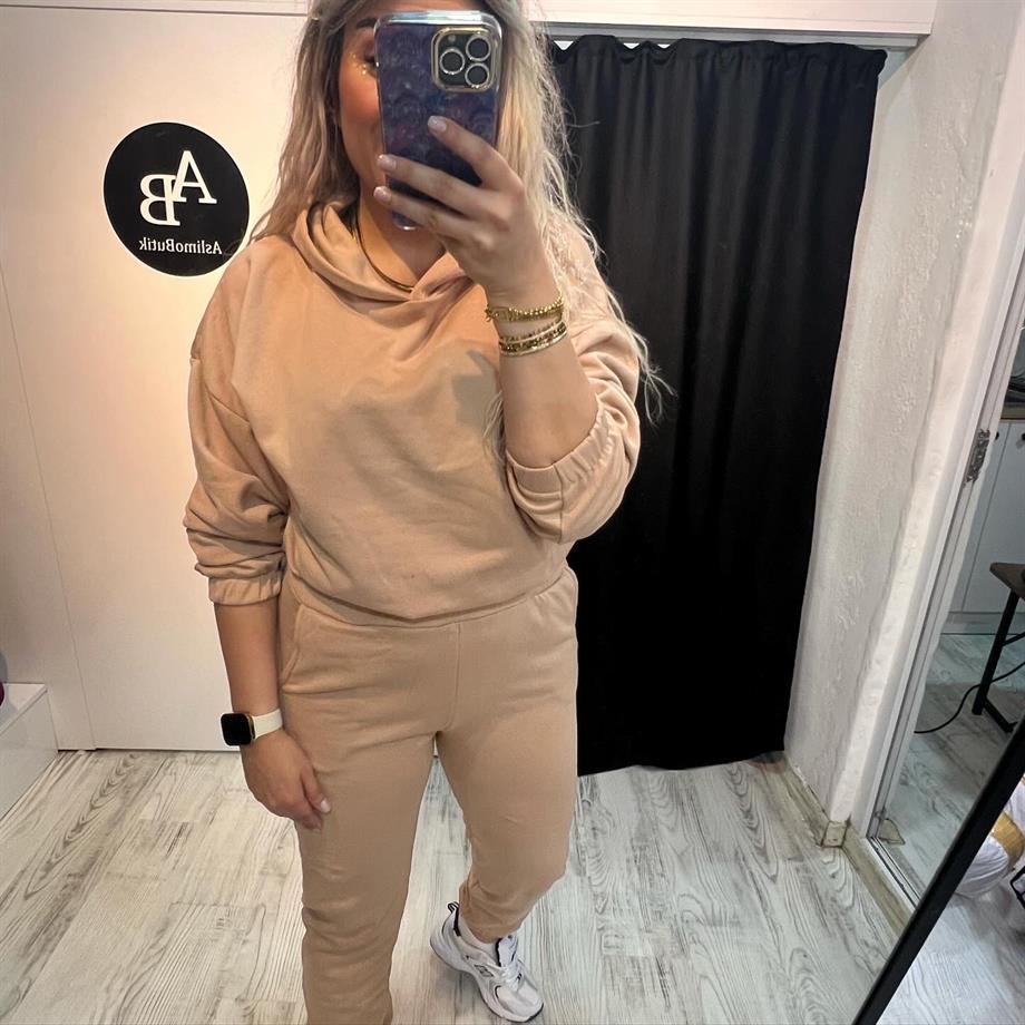 Bej Rengi Eşofman Takımı