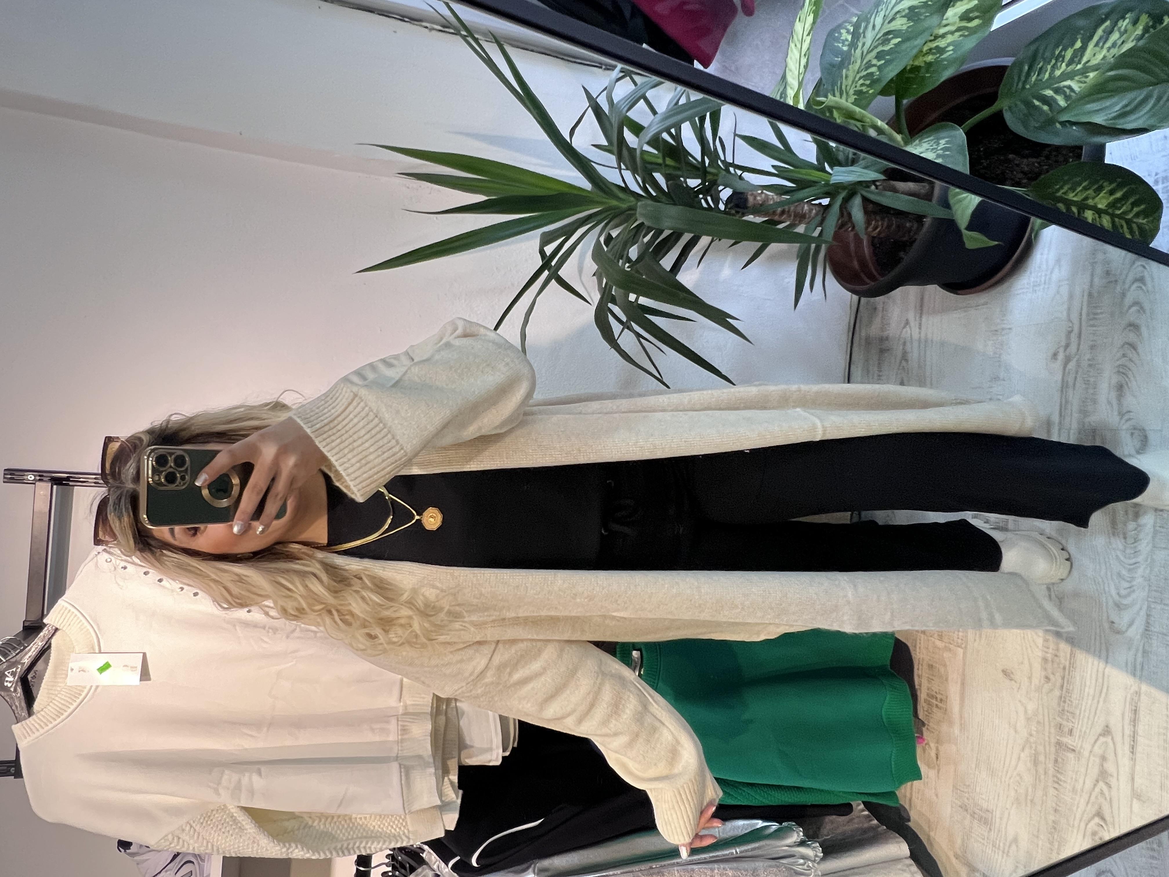 Bej Uzun Triko Hırka