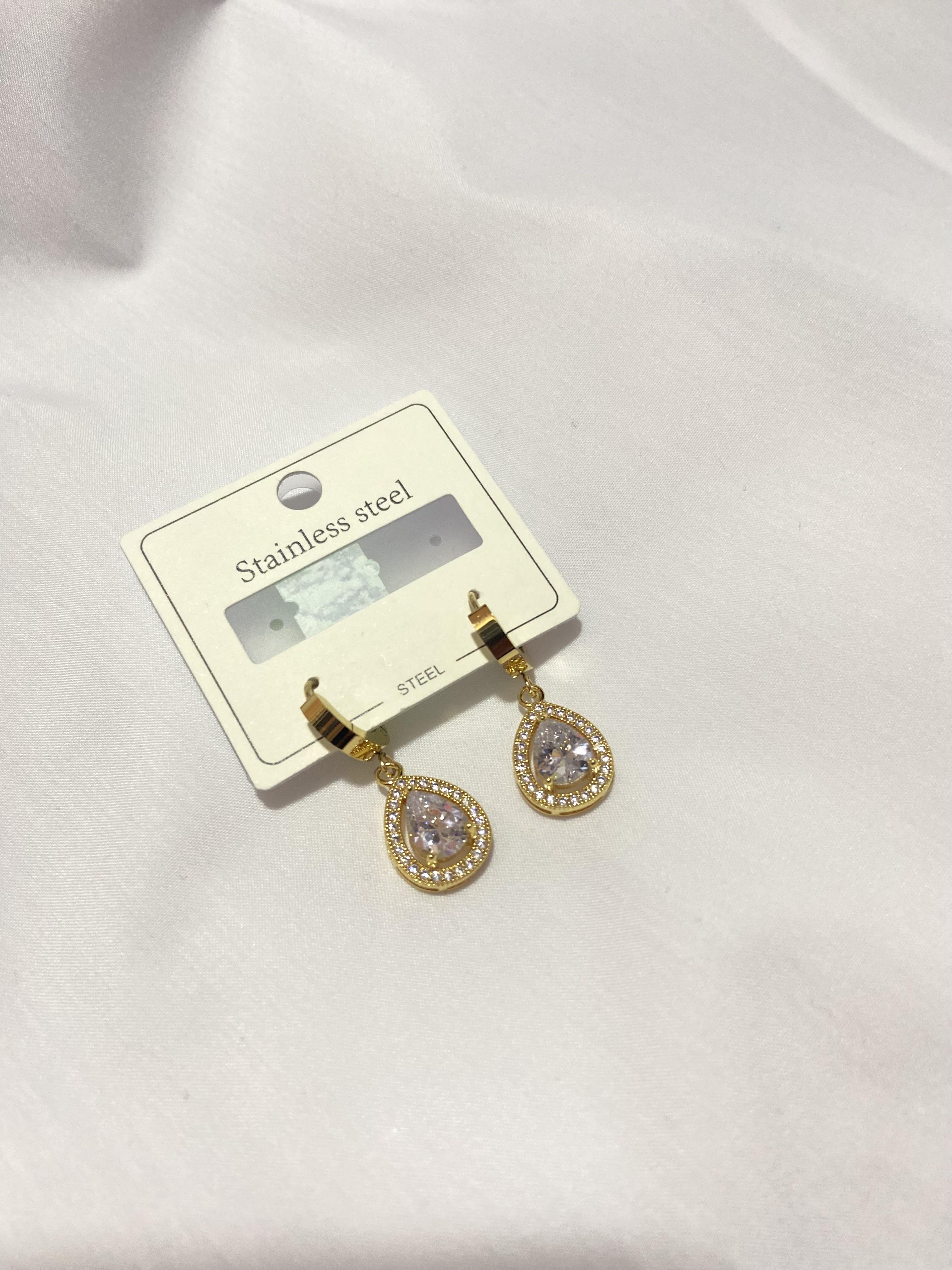 Damla Baget Gold Çelik Küpe