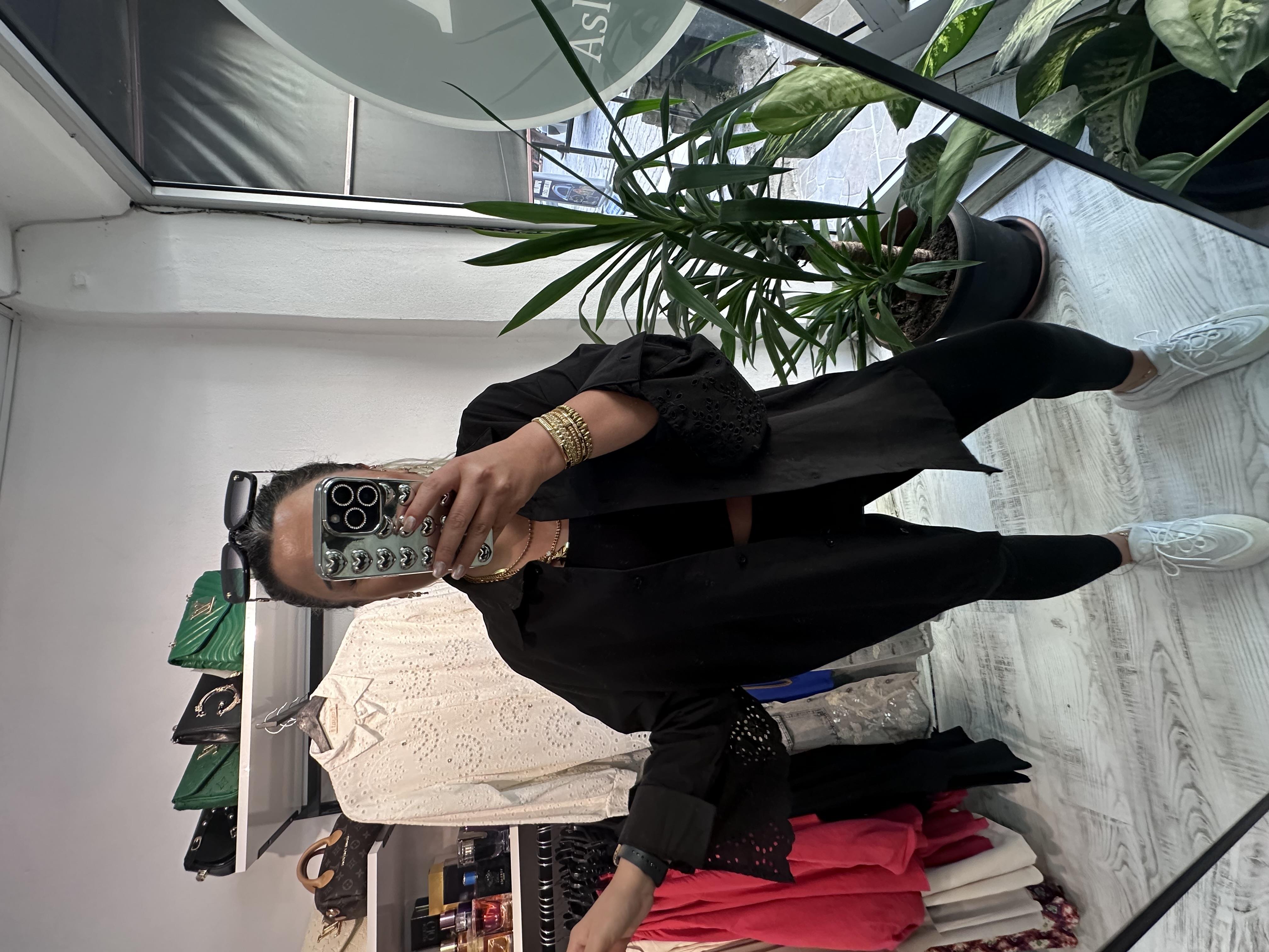 Fisto Detaylı Oversize Siyah Gömlek