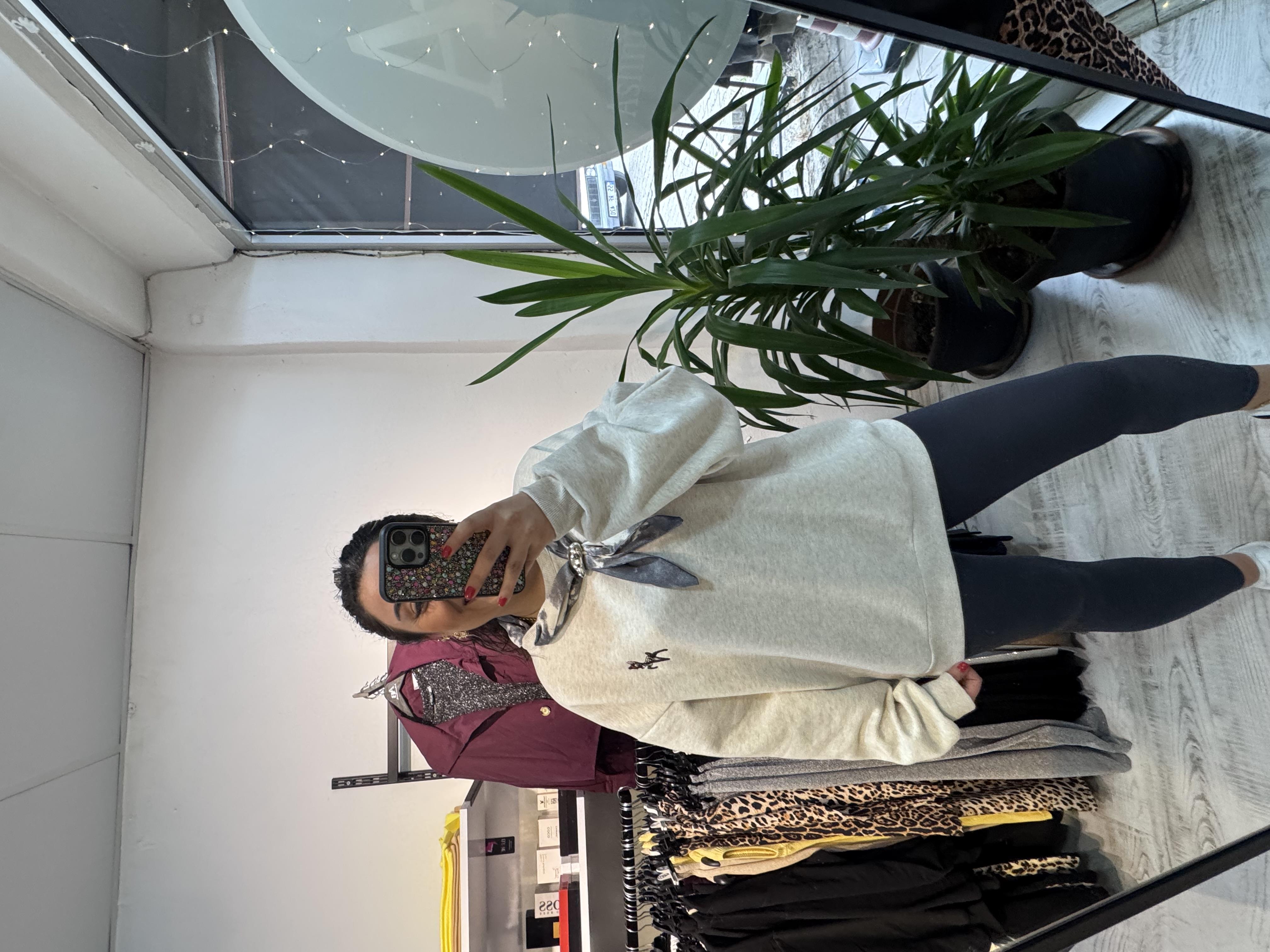 Fular Detaylı Mrk Bej Sweat