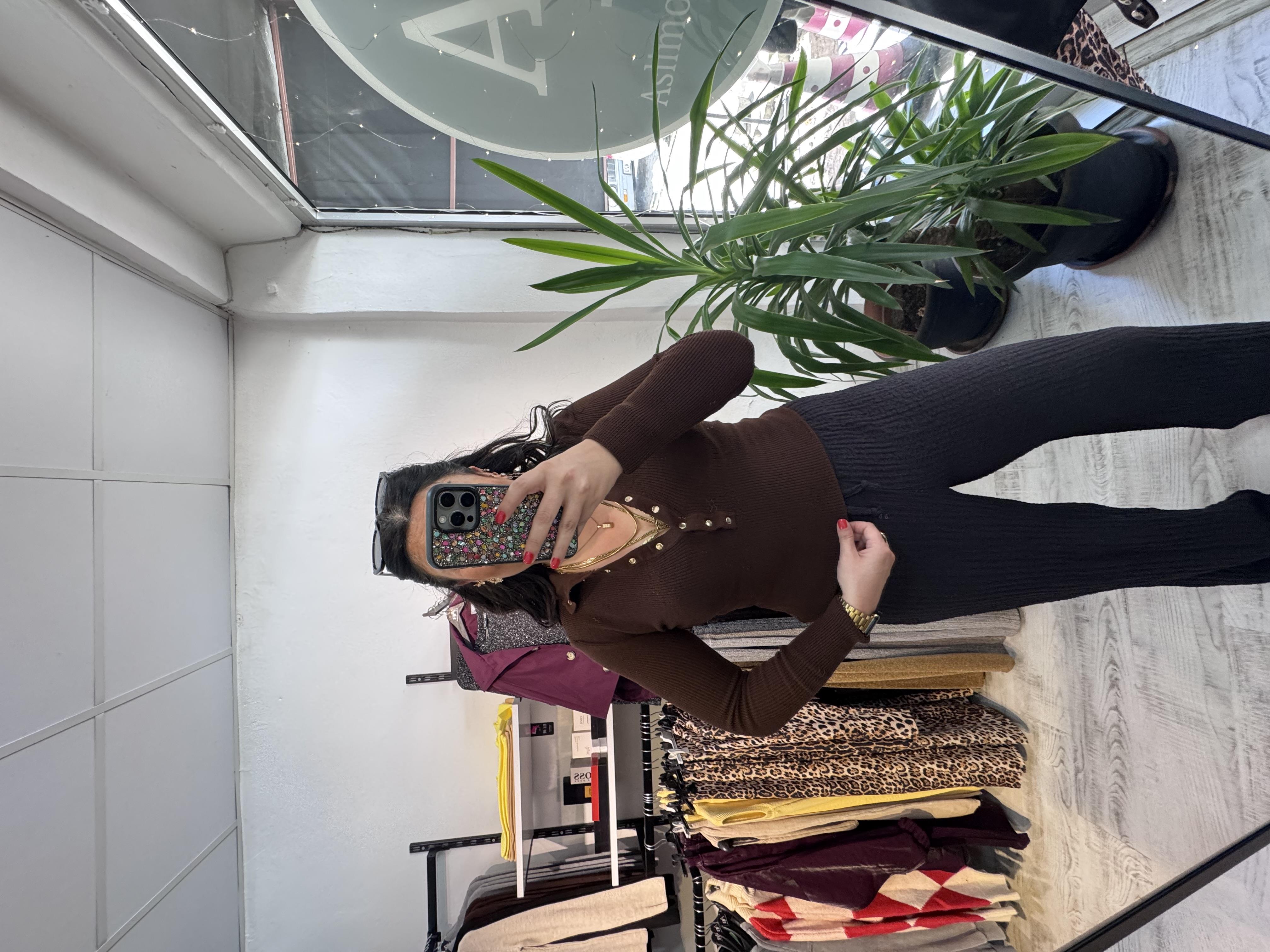 Gold Çıtçıt Detaylı Kahverengi Triko