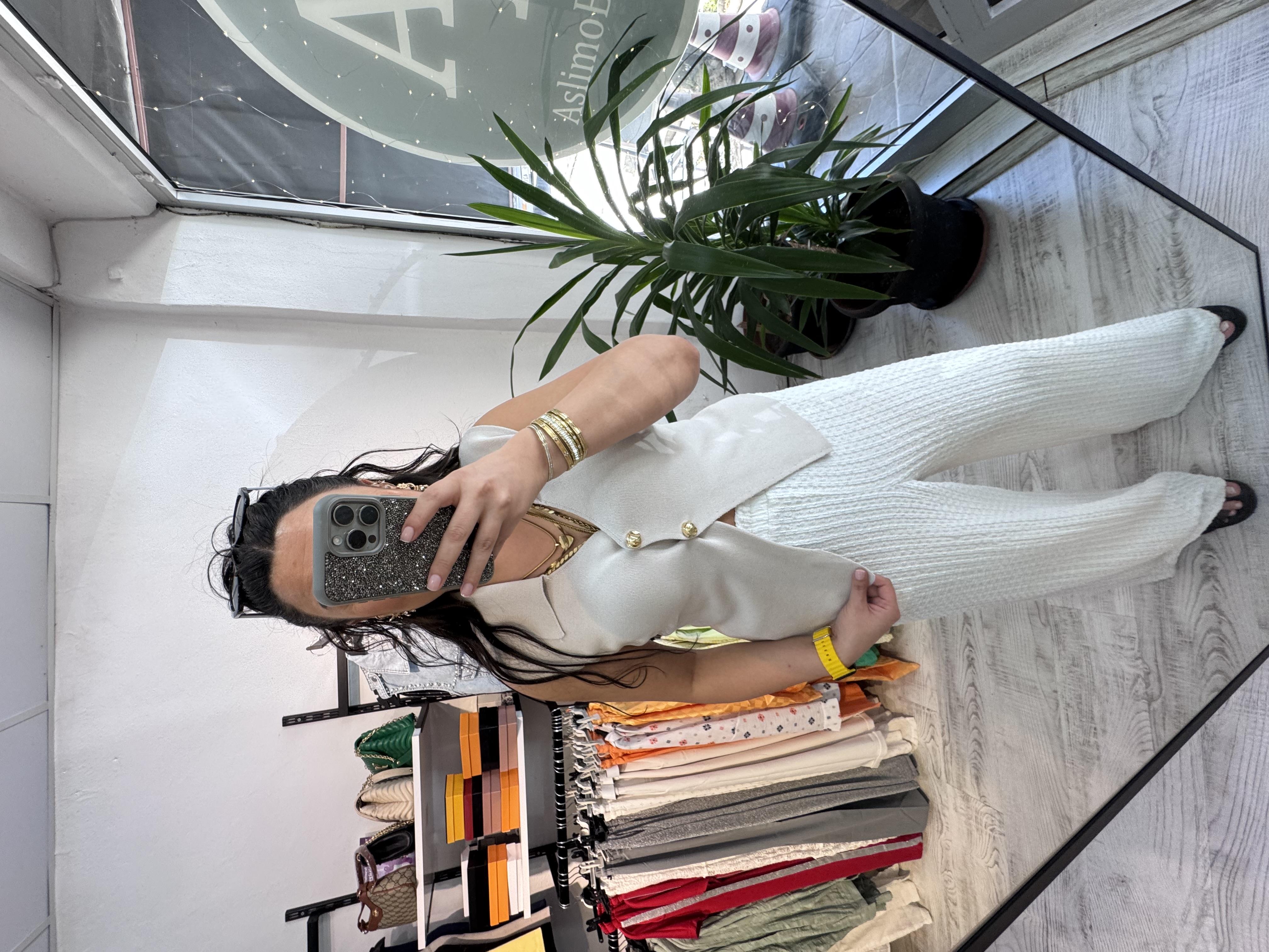 Gold Düğme Detaylı Bej Yelek