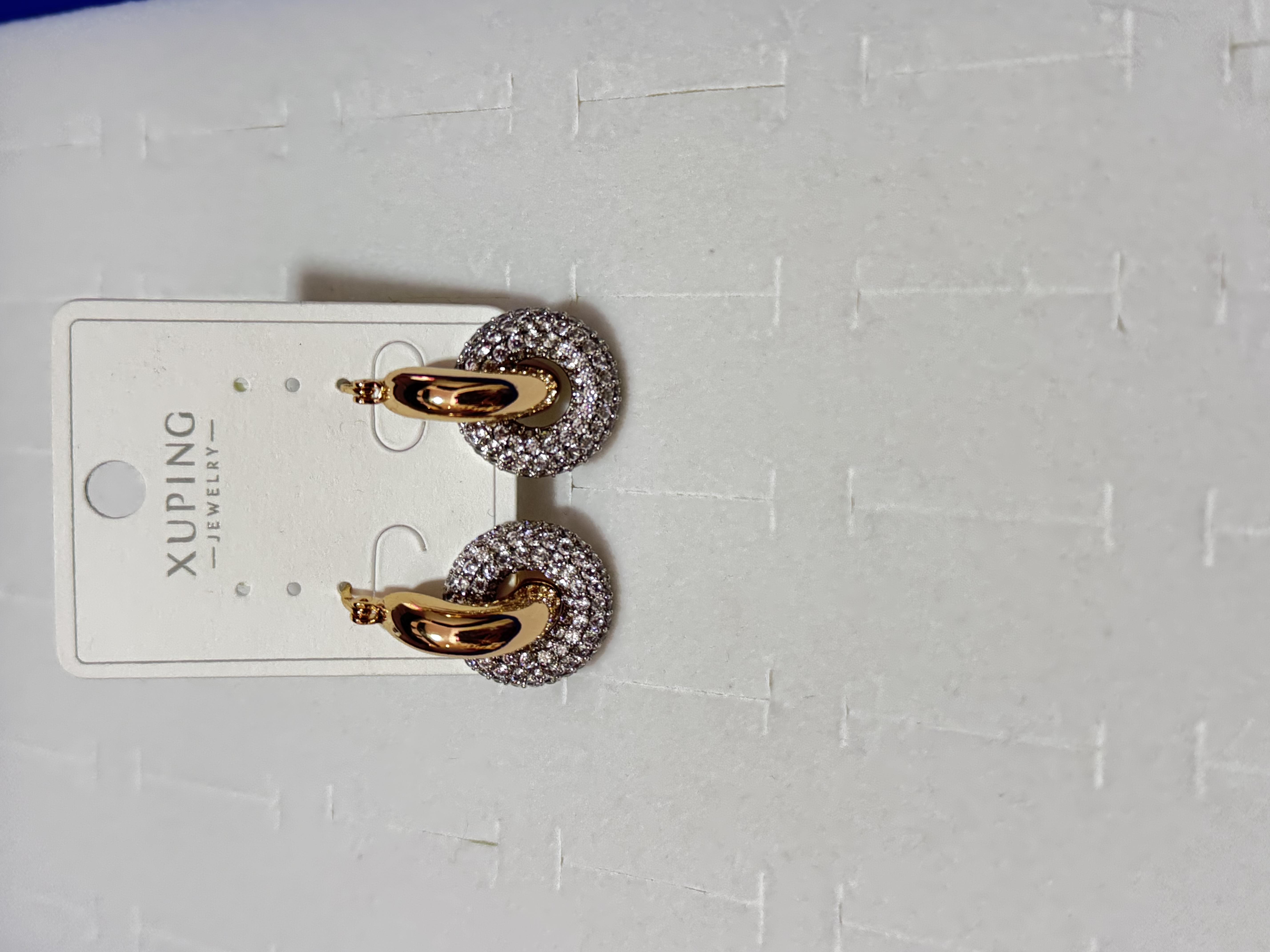 Gold Taş Detaylı Küpe