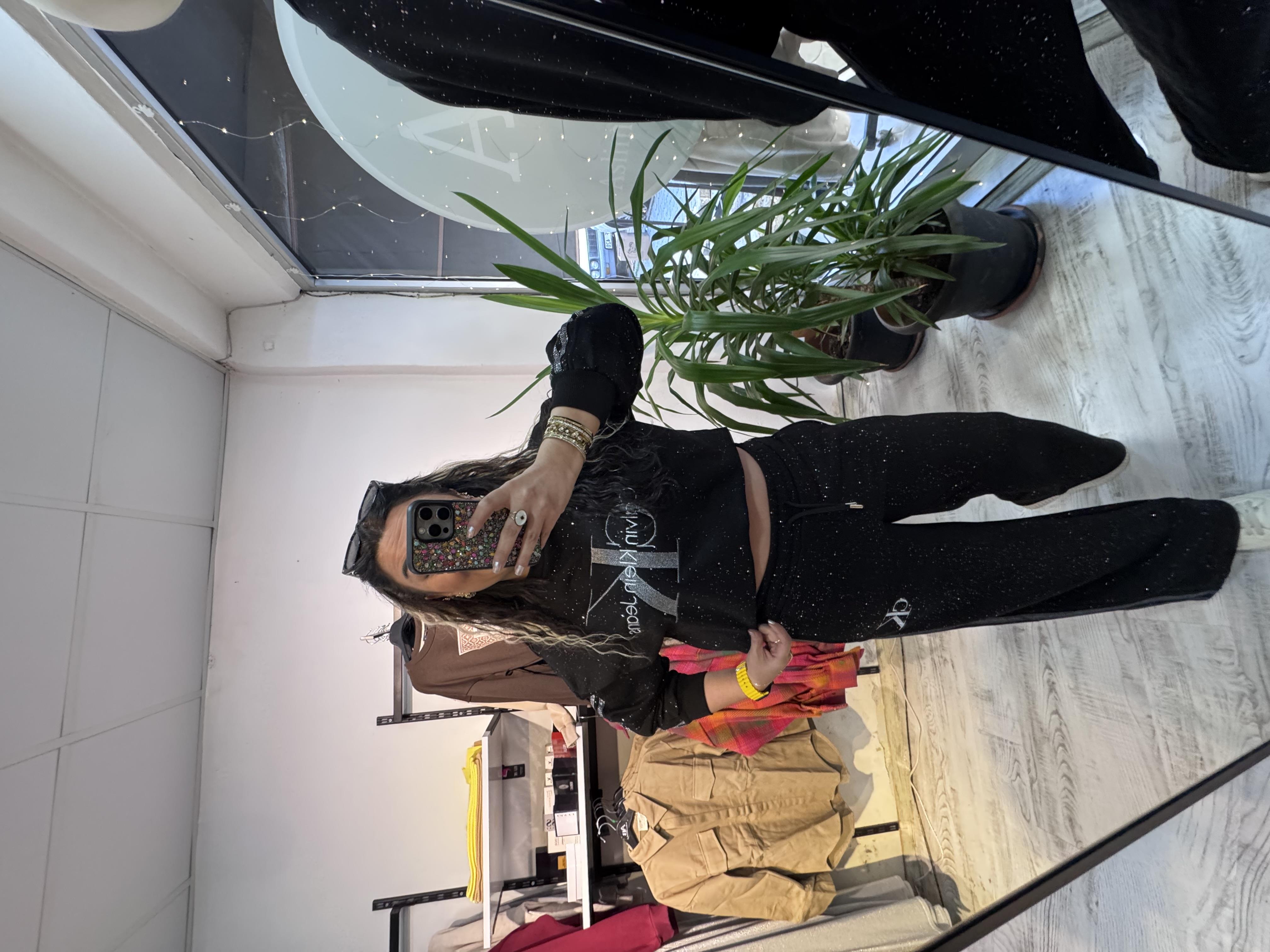 Marka Model Parlak Şerit Detaylı Takım