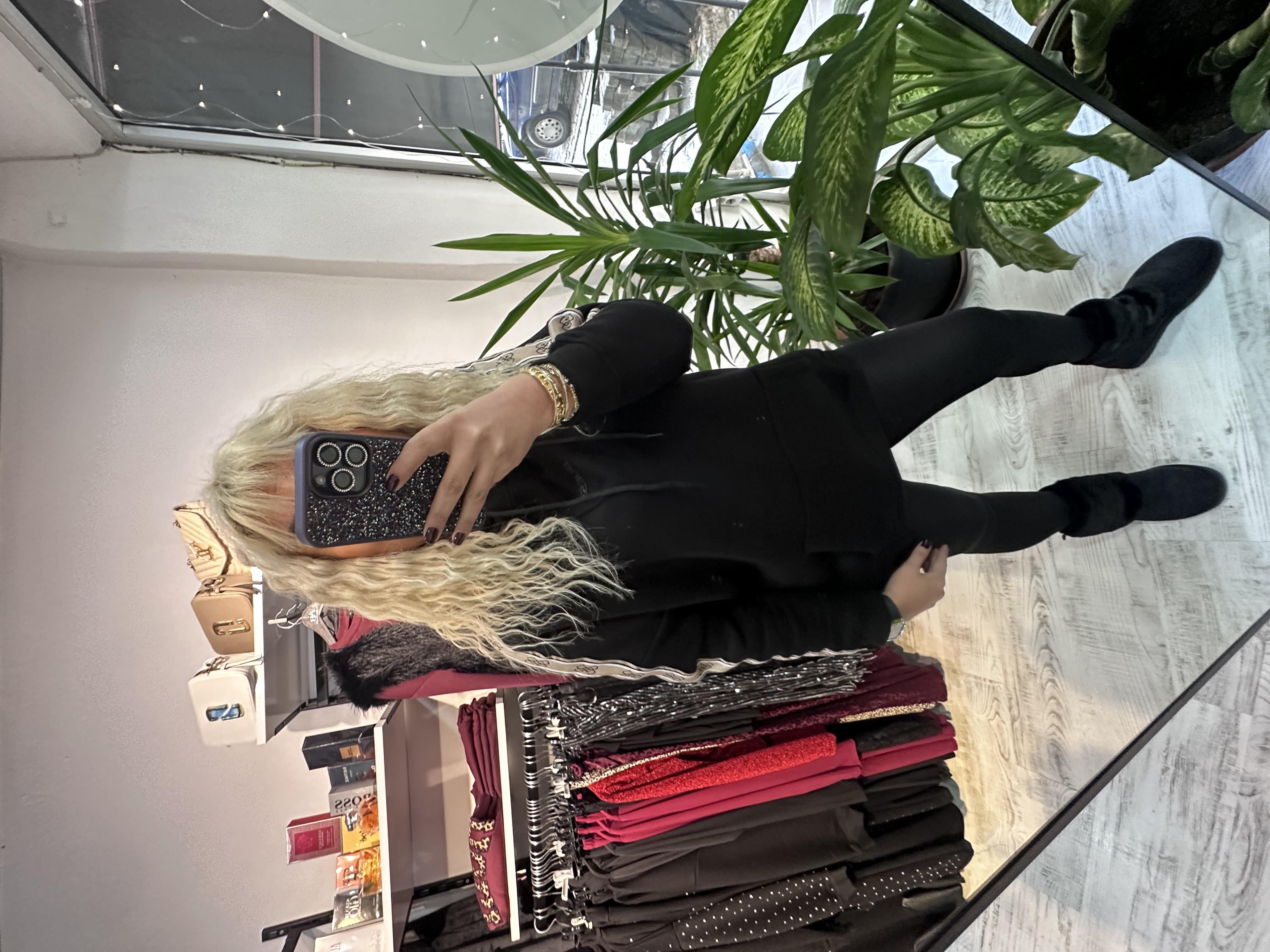Marka Model Şeritli Kapşonlu Siyah Sweat
