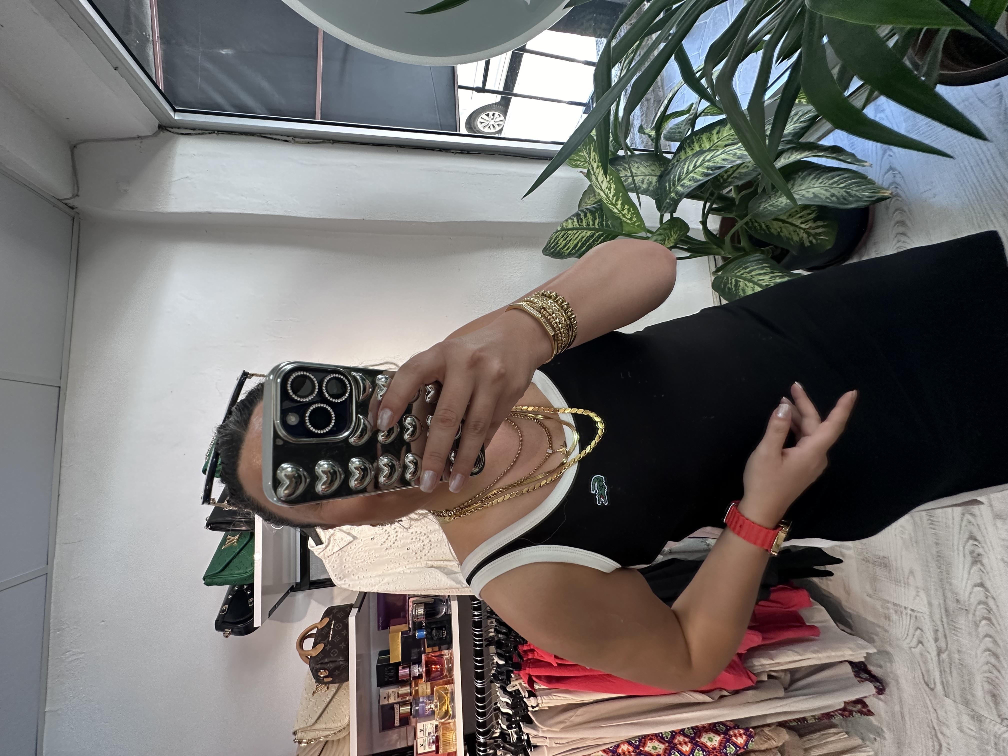 Siyah Ekru Biyeli Yan Yırtmaçlı Marka Model Elbise