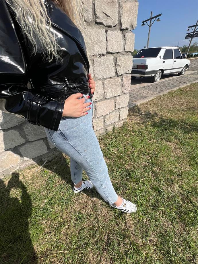 Taşlı Mom Jean