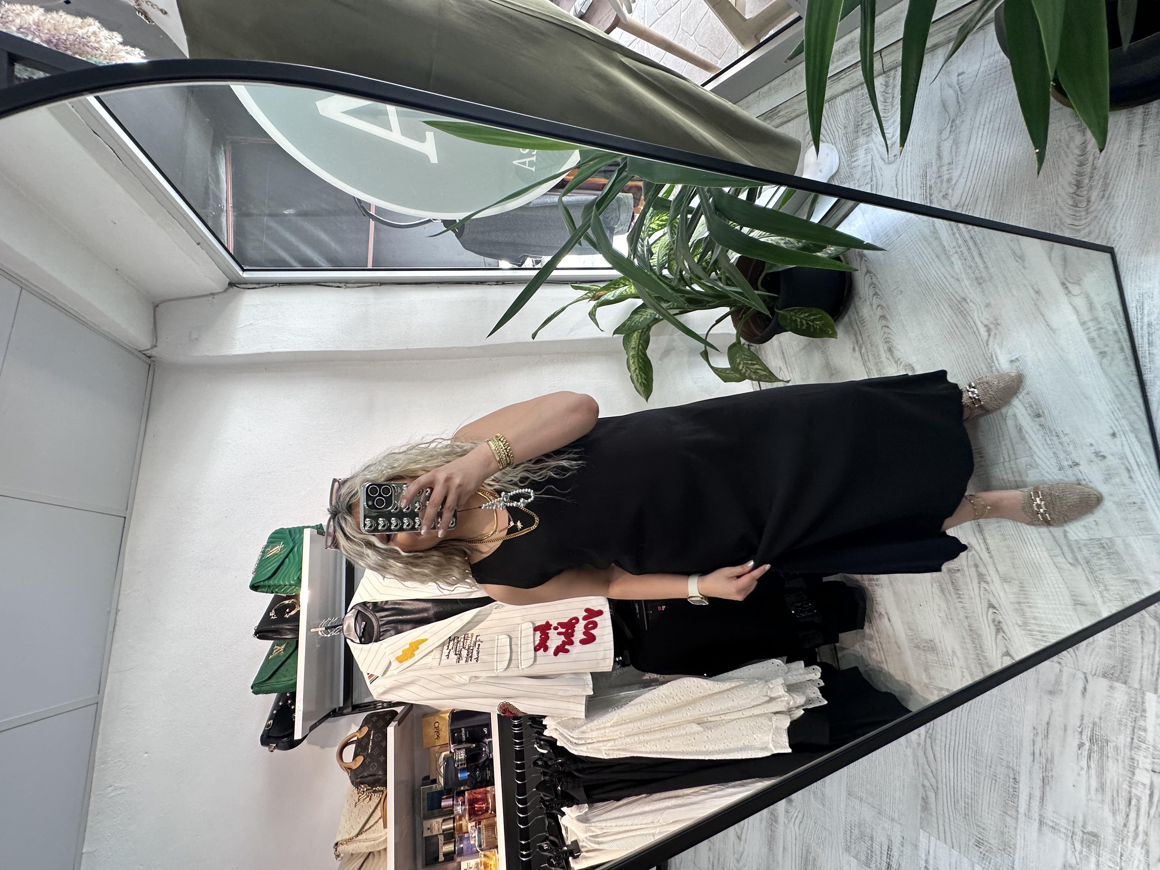 Tensel Kumaş Sıfır Kol Siyah Elbise