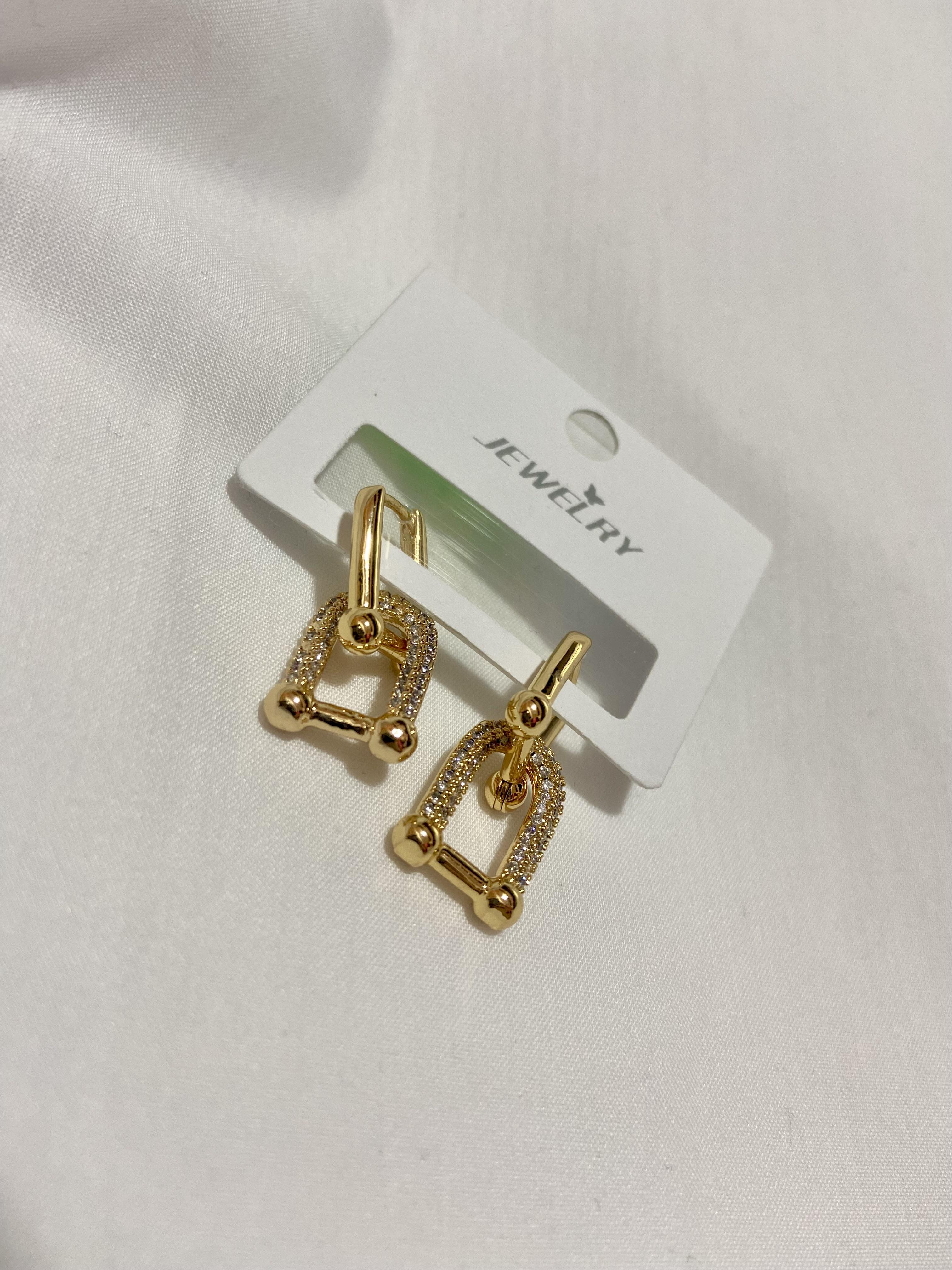 Tiffany Taşlı Gold Çelik Küpe