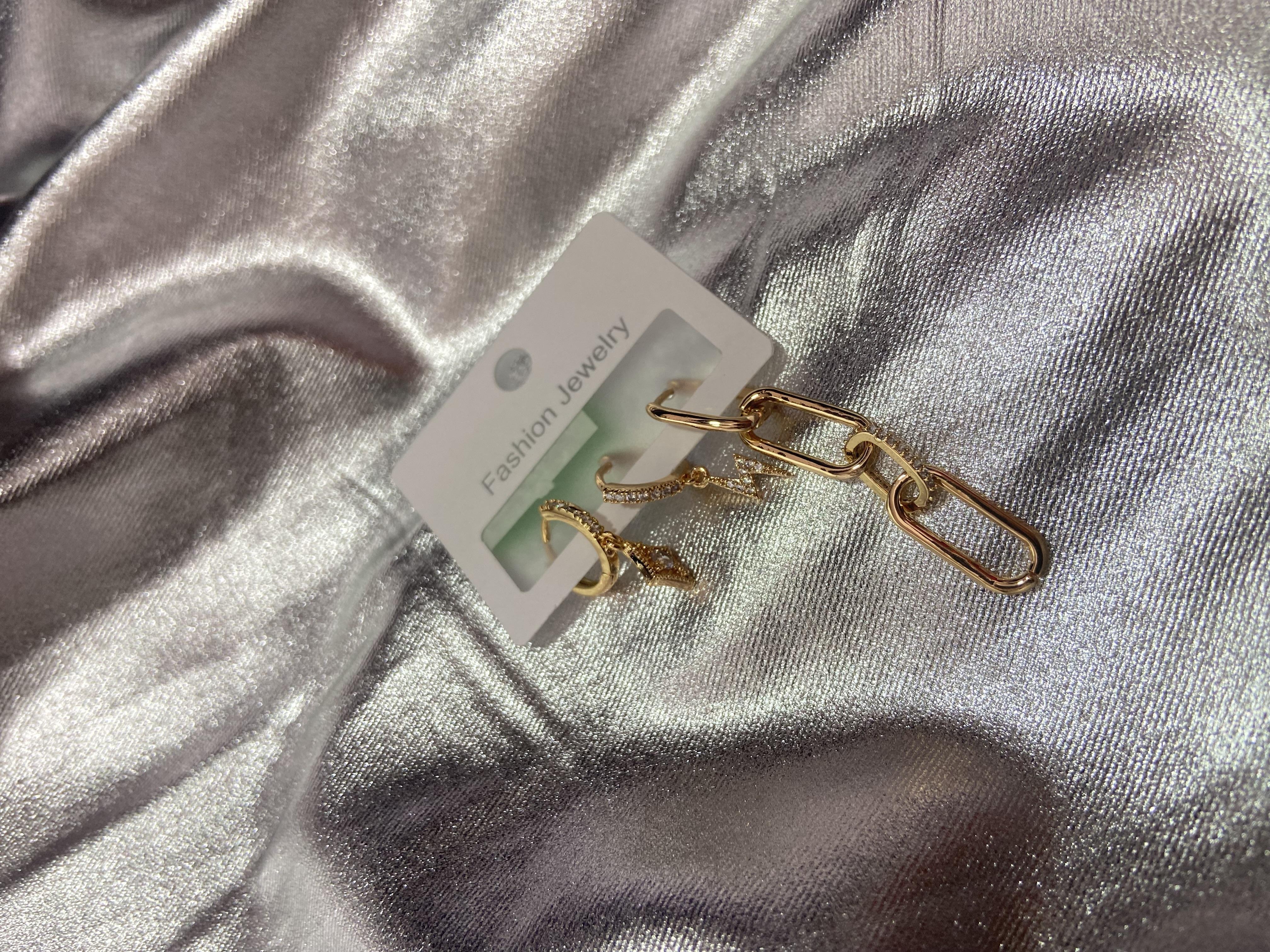 Üçlü Sallantılı Gold Çelik Küpe