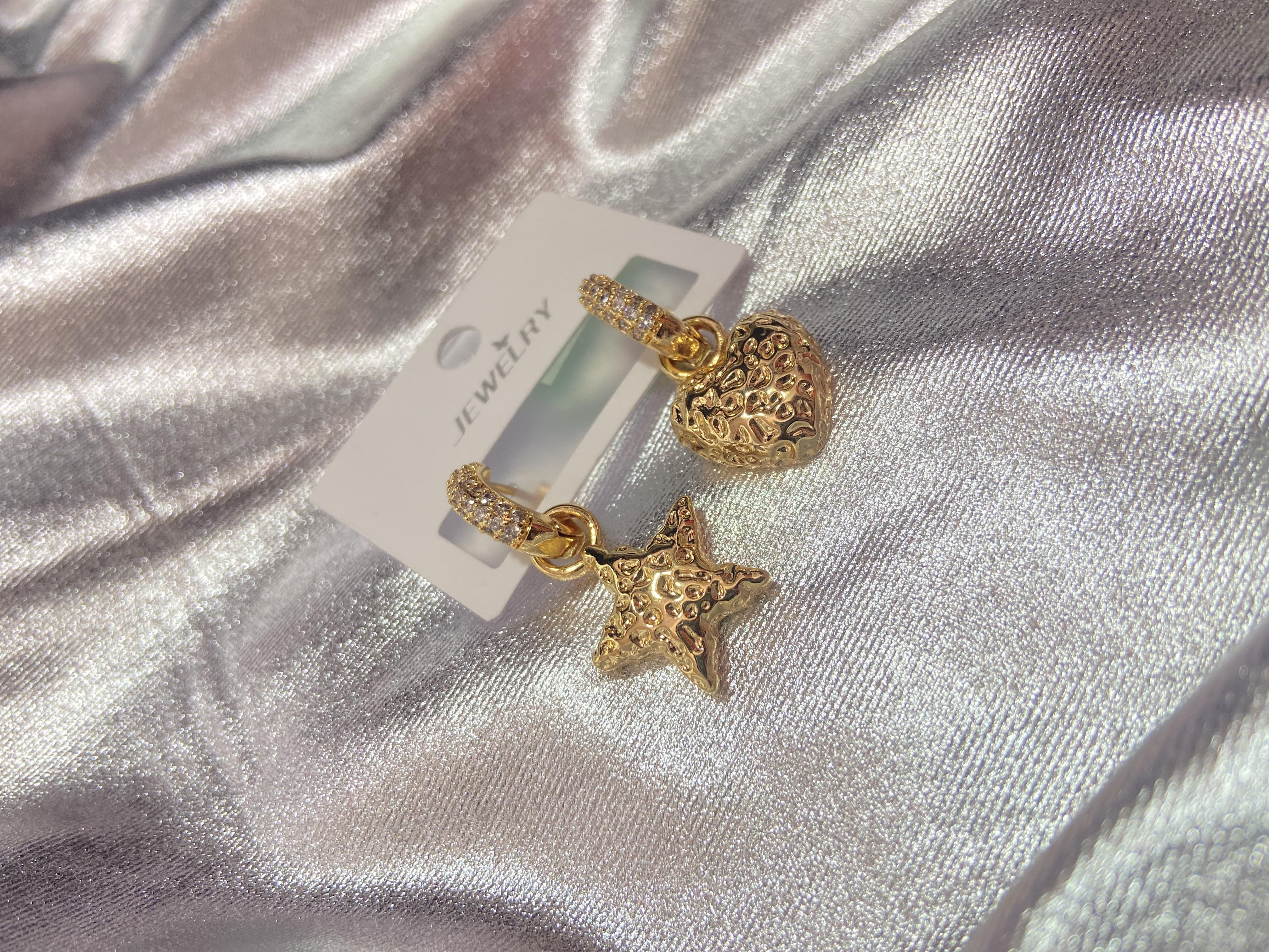 Yıldızlı Kalpli Çelik Küpe