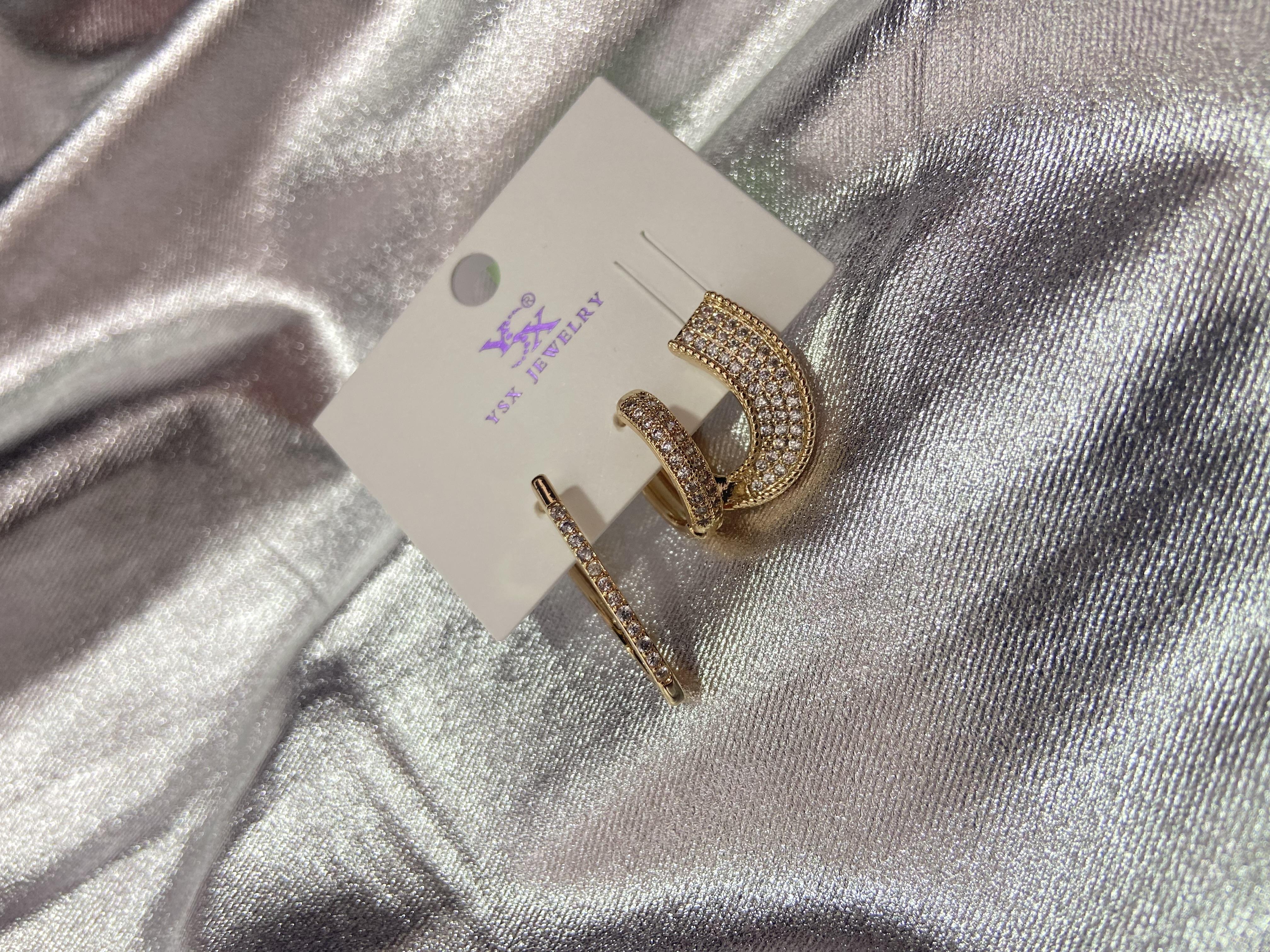 Zirkon Taşlı Gold Çelik Üçlü Küpe