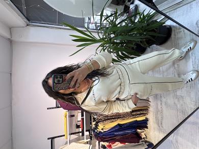 Marka Model Bej Eşofman Takımı