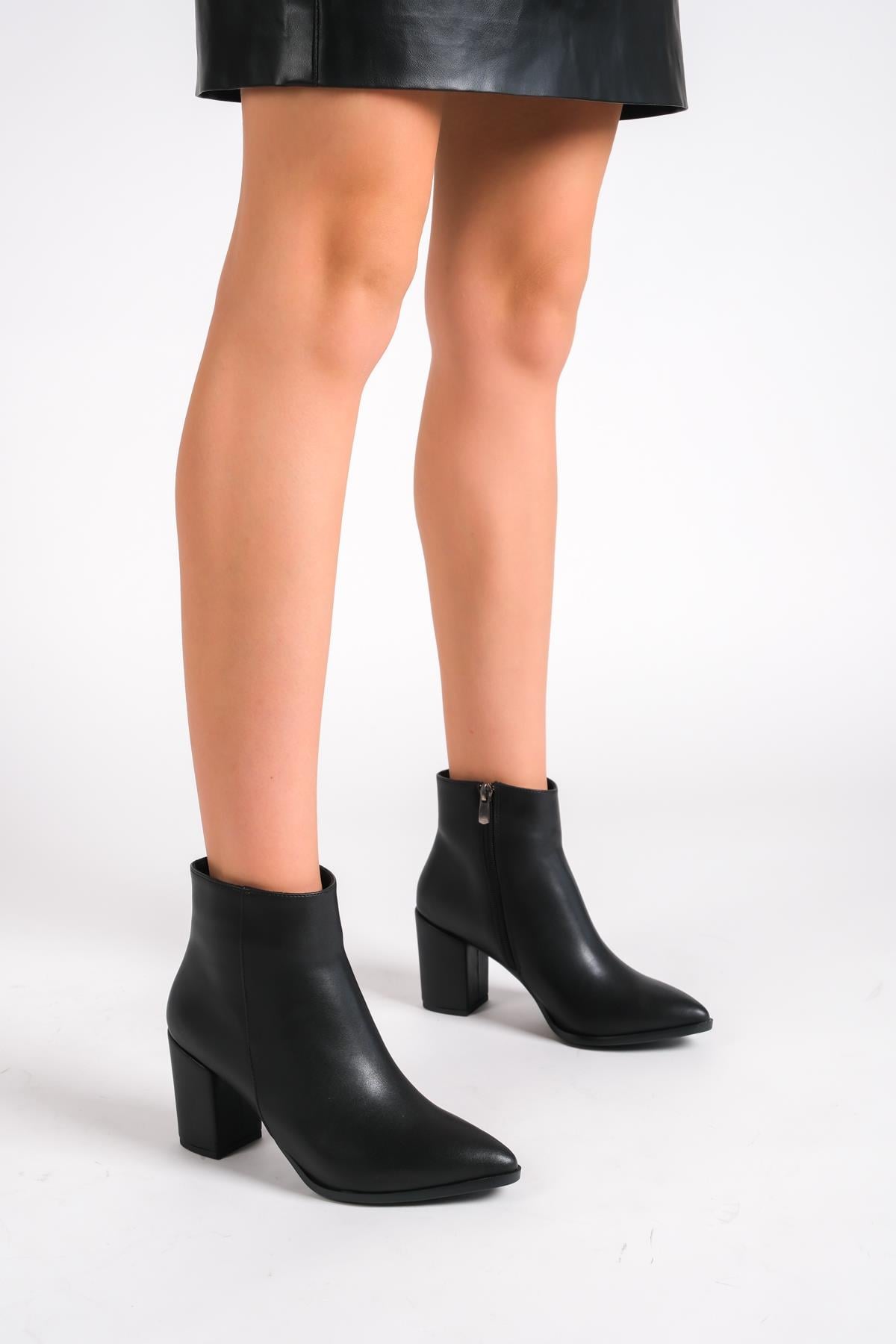 Anna Kadın Siyah Kalın Topuklu Fermuarlı Bootie