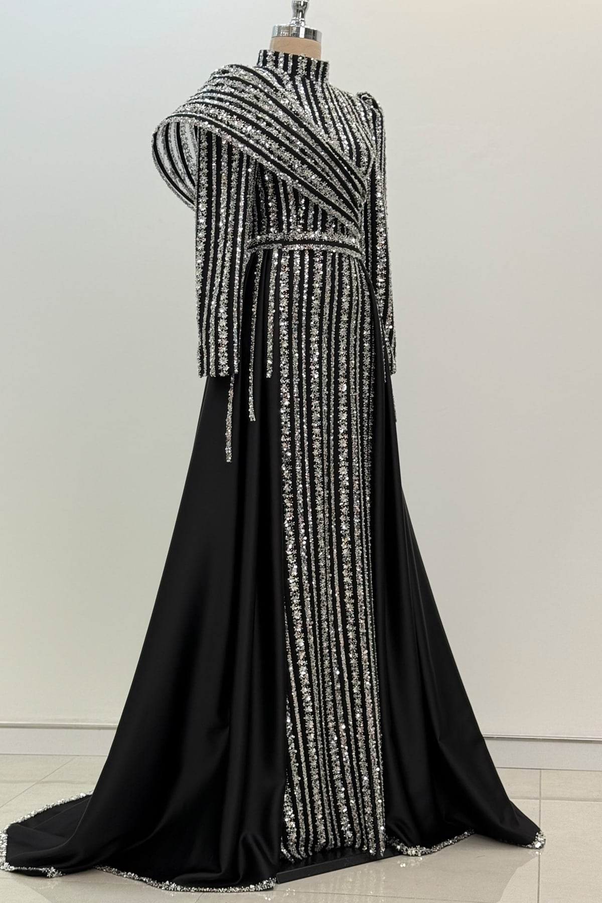 Elegance Tesettür Abiye Siyah Gümüş