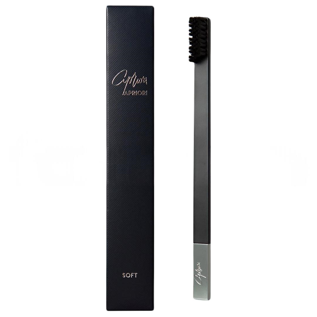 Slim By Apriori Siyah Gümüş Yumuşak Diş Fırçası
