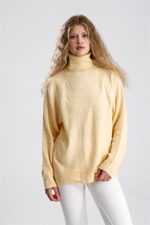 Boğazlı Kadın Triko Kazak