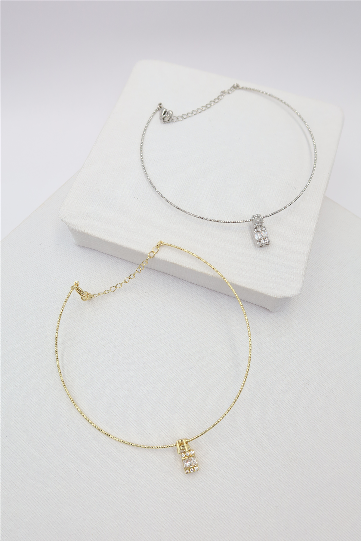 Charm Detaylı Çelik Misinalı Halhal