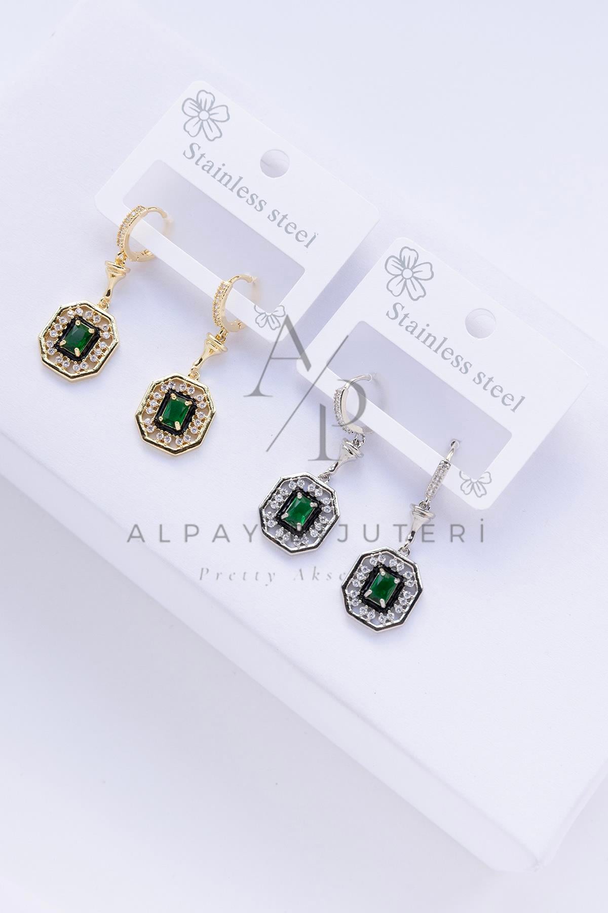 Yeşil Taş Detay Çelik Küpe