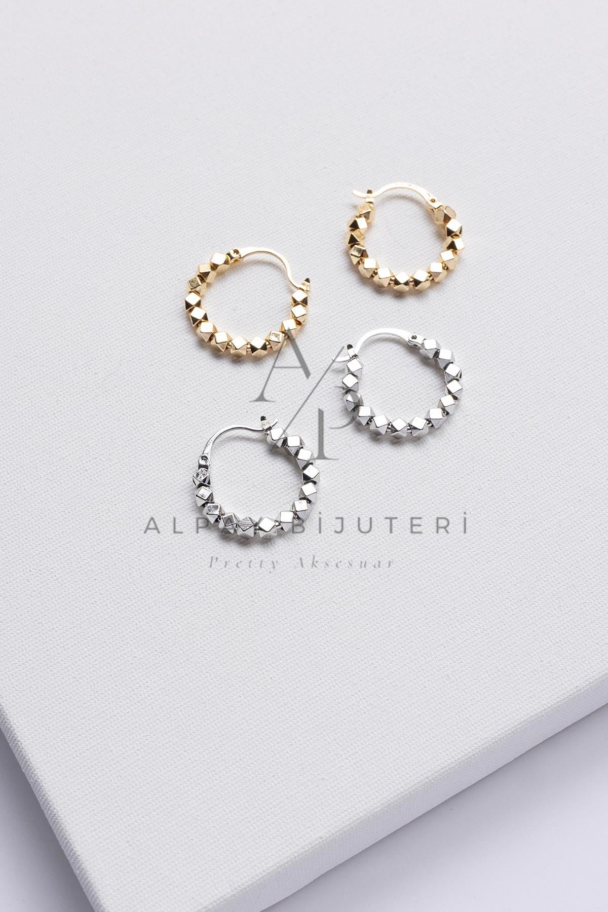 Şık Tasarım Halka Küpe