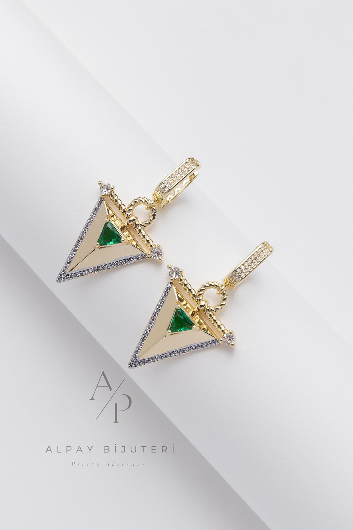 Zirkon Yeşil Taşlı Şık Küpe