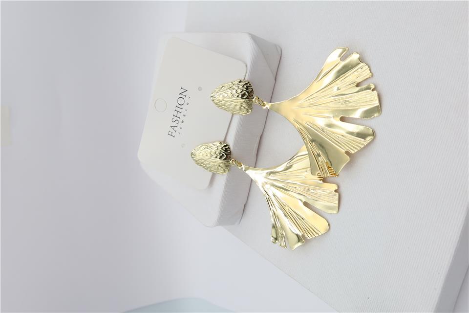 Marka Model Gold Küpe