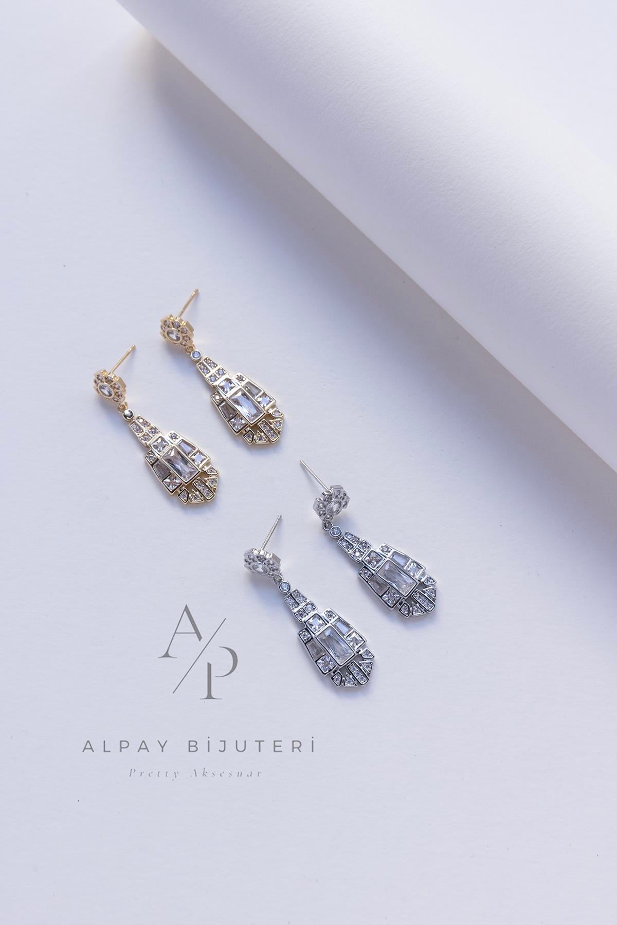 Zirkon Şık Tasarım Küpe