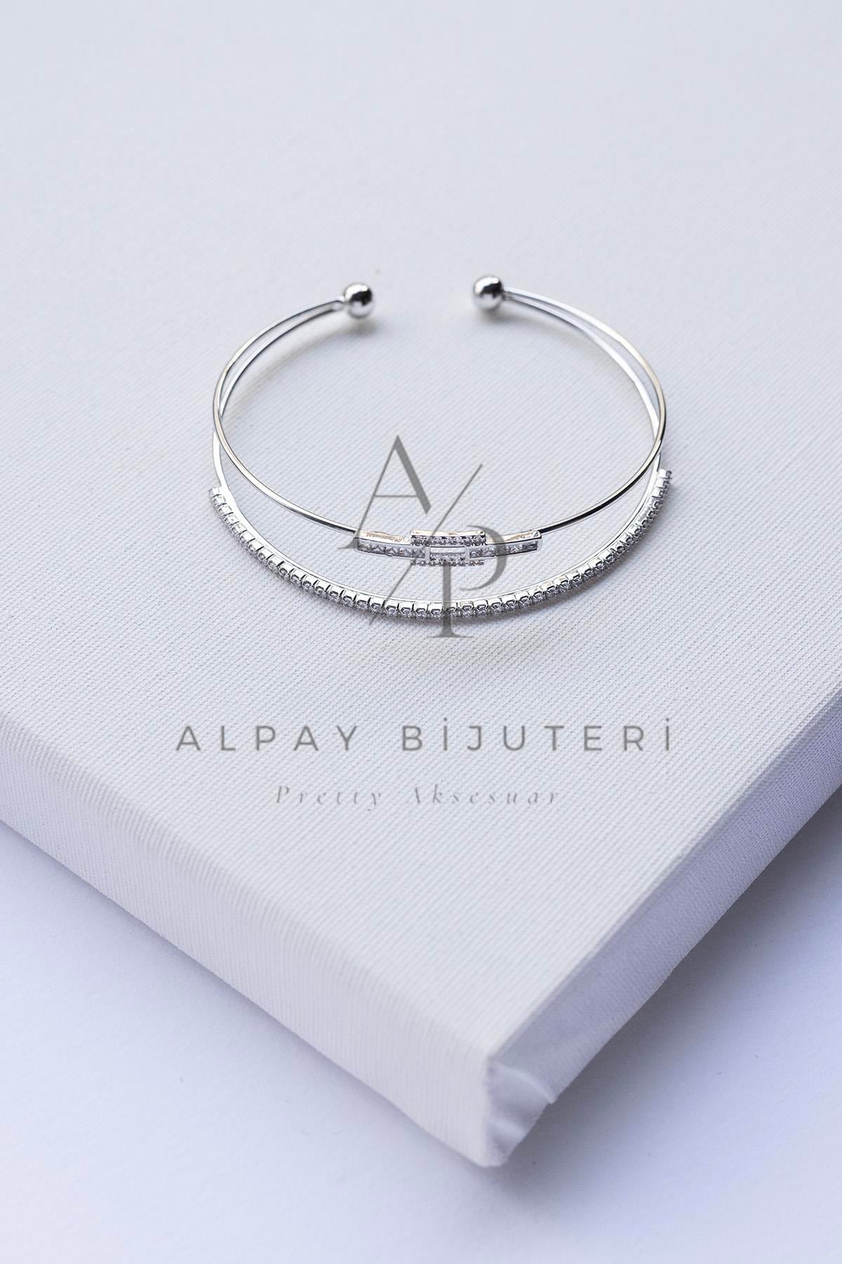 Şık Tasarım Kelepçe Bileklik