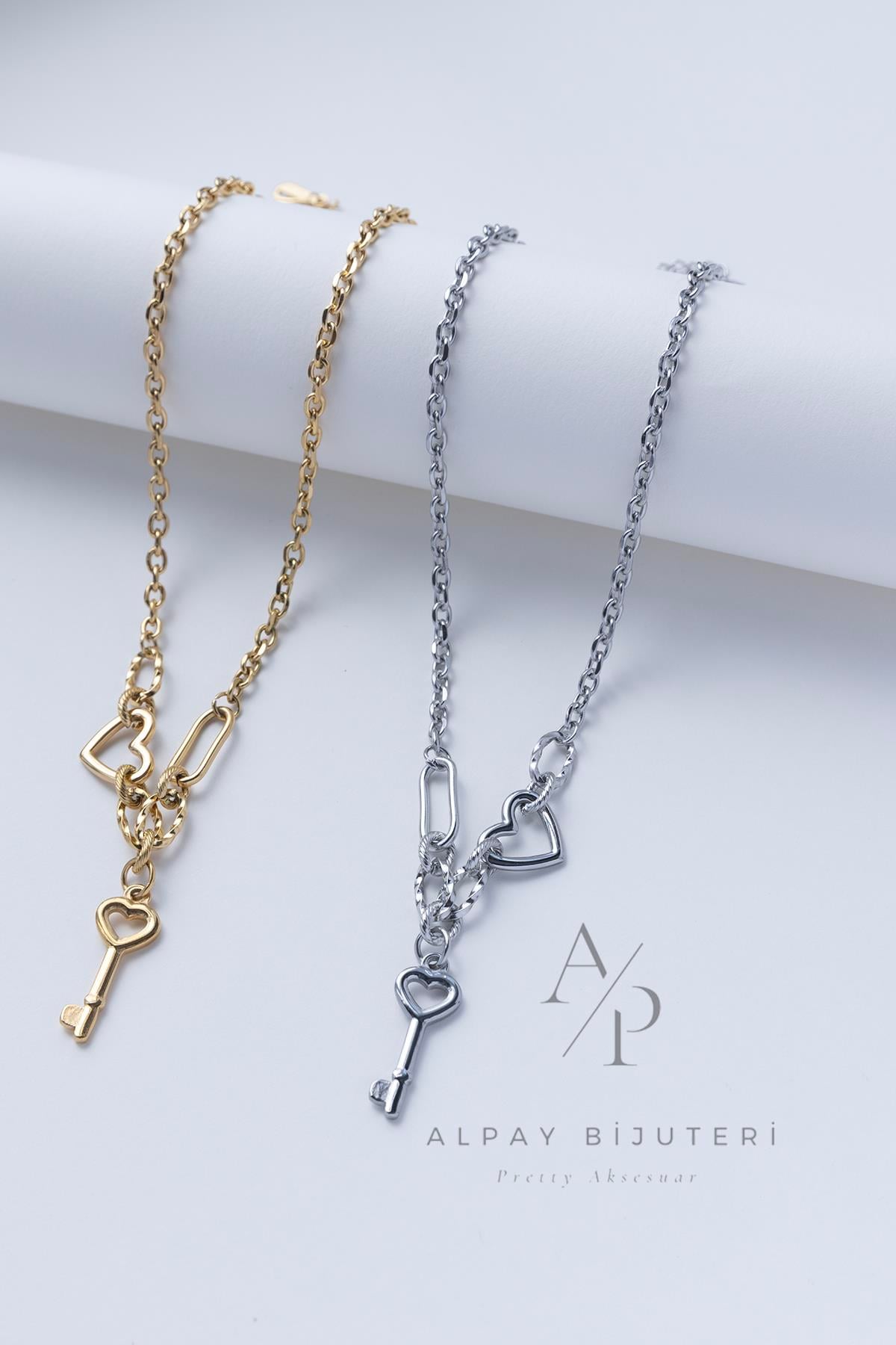 Kalp Anahtar Charm Çelik Kolye