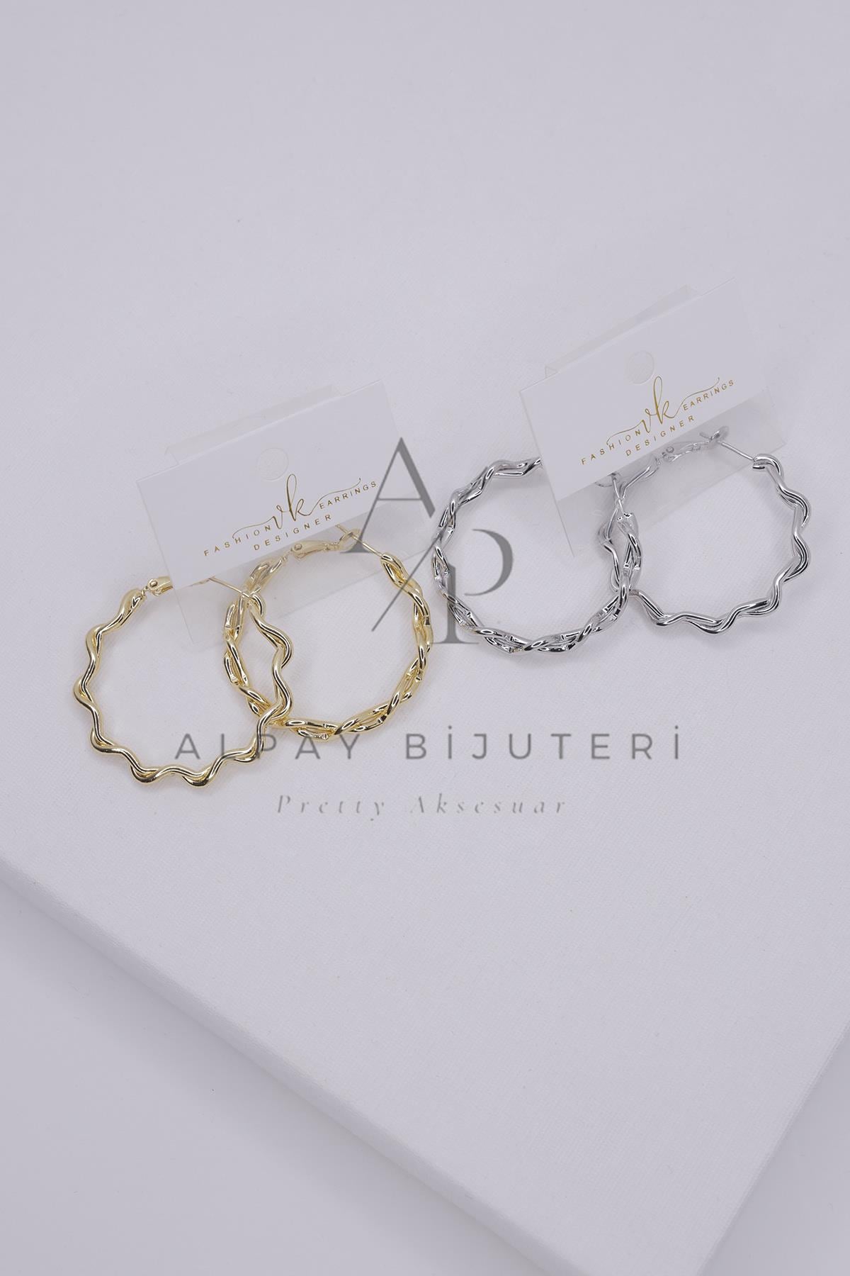 Şık Tasarım Küpe