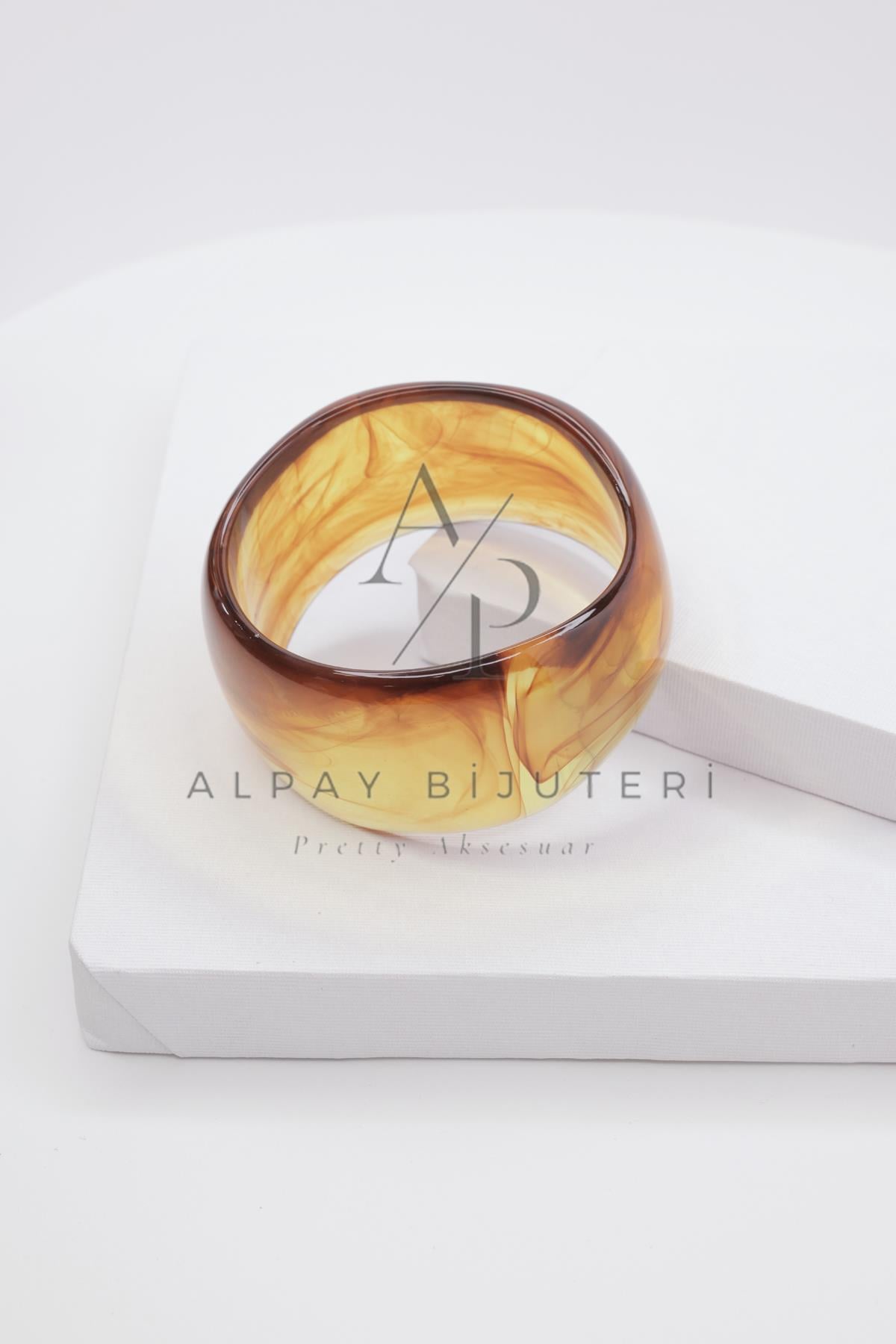 Şık Tasarım Bilezik