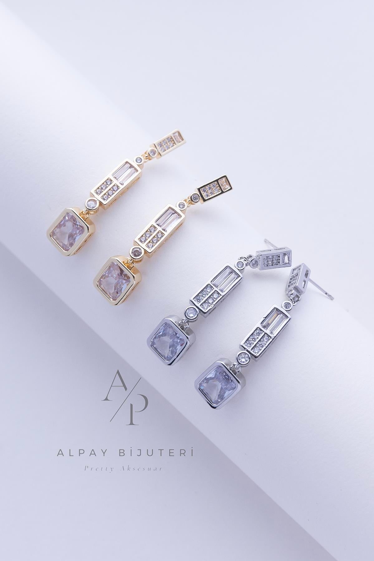 Zirkon Sallantılı Tasarım Küpe