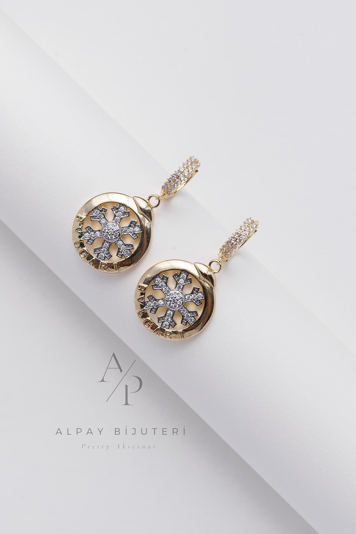 Zirkon Kar Tanesi Küpe